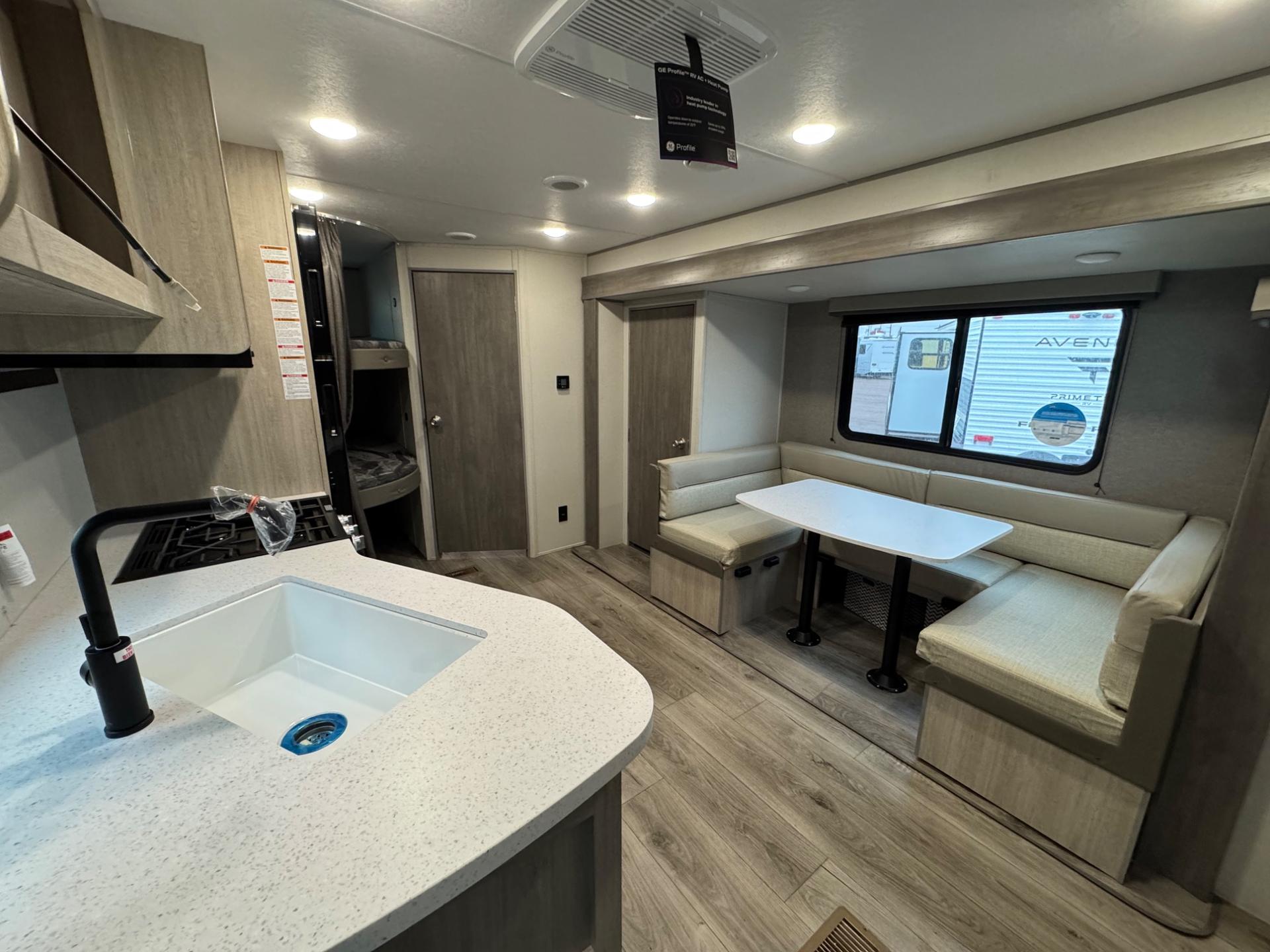 2026 Coachmen 2026 Coachmen Catalina Summit Series 8 - thumbnail 7