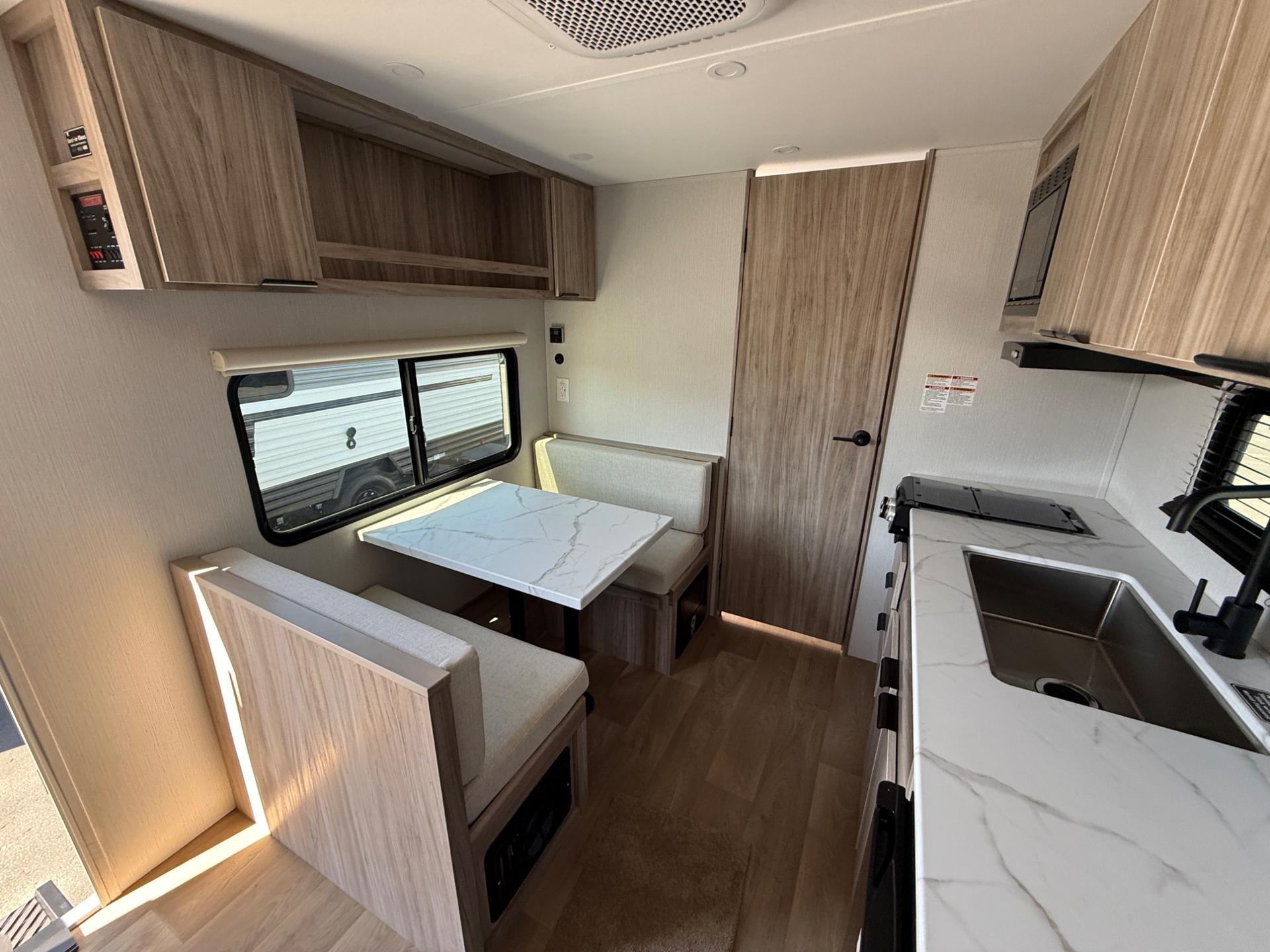 2026 Winnebago 2026 Winnebago Access - thumbnail 10