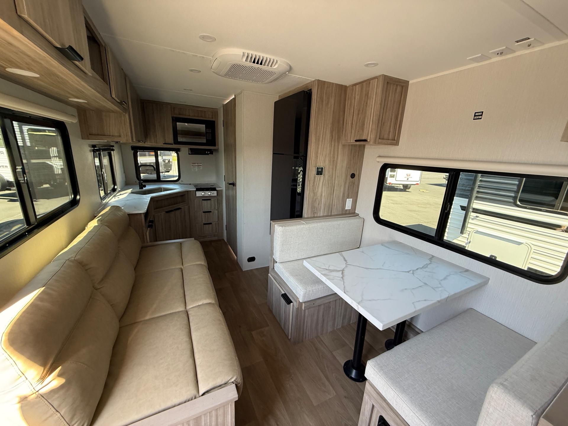 2026 Winnebago 2026 Winnebago Access - thumbnail 11