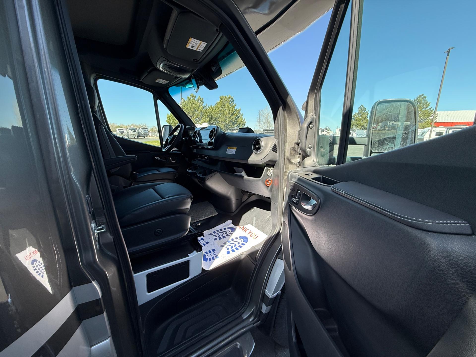 2026 Forest River 2026 Forest River Sunseeker - thumbnail 16