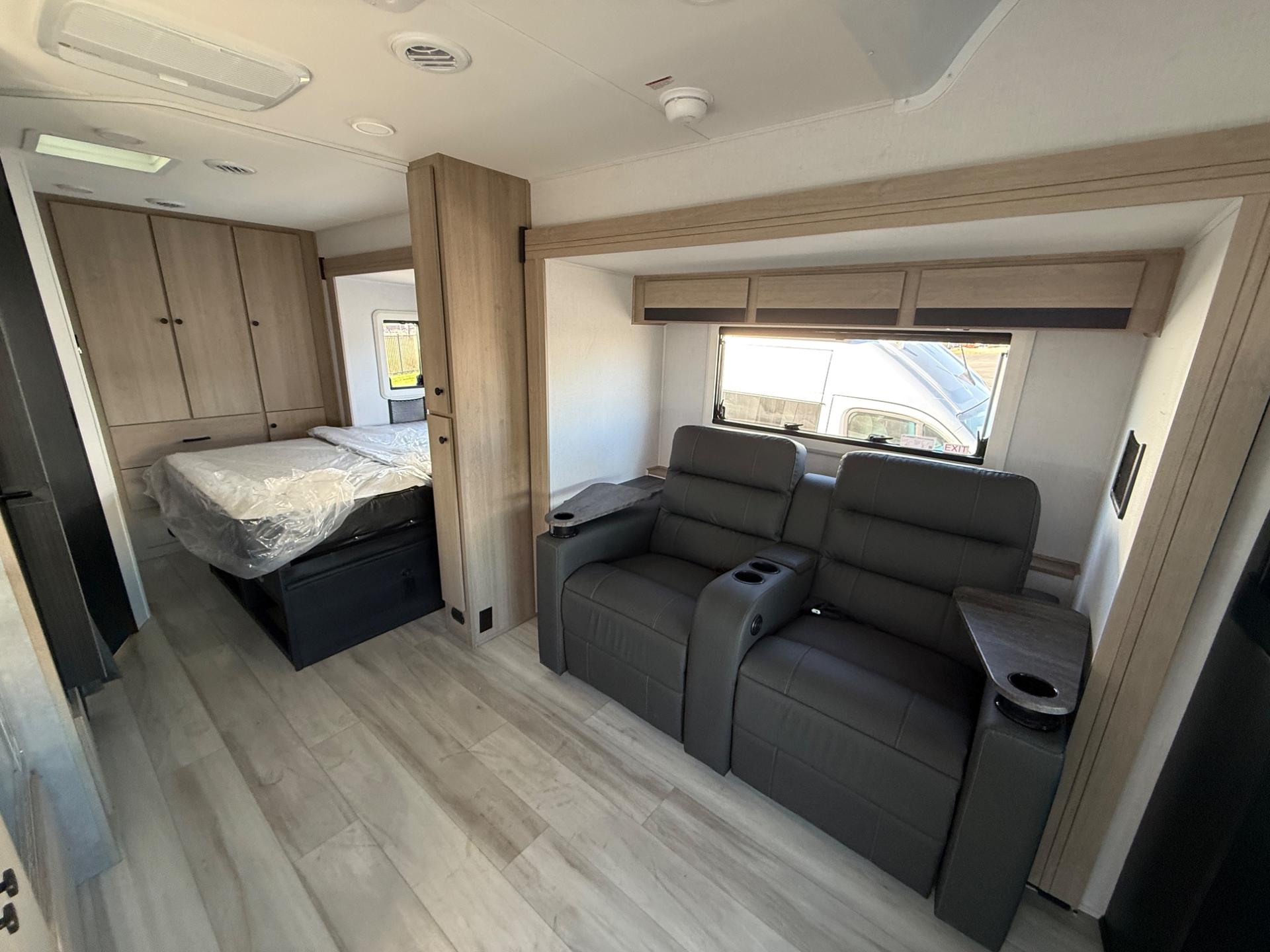 2026 Forest River 2026 Forest River Sunseeker - thumbnail 18