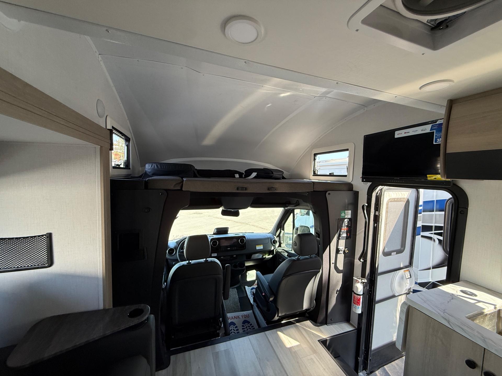 2026 Forest River 2026 Forest River Sunseeker - thumbnail 19