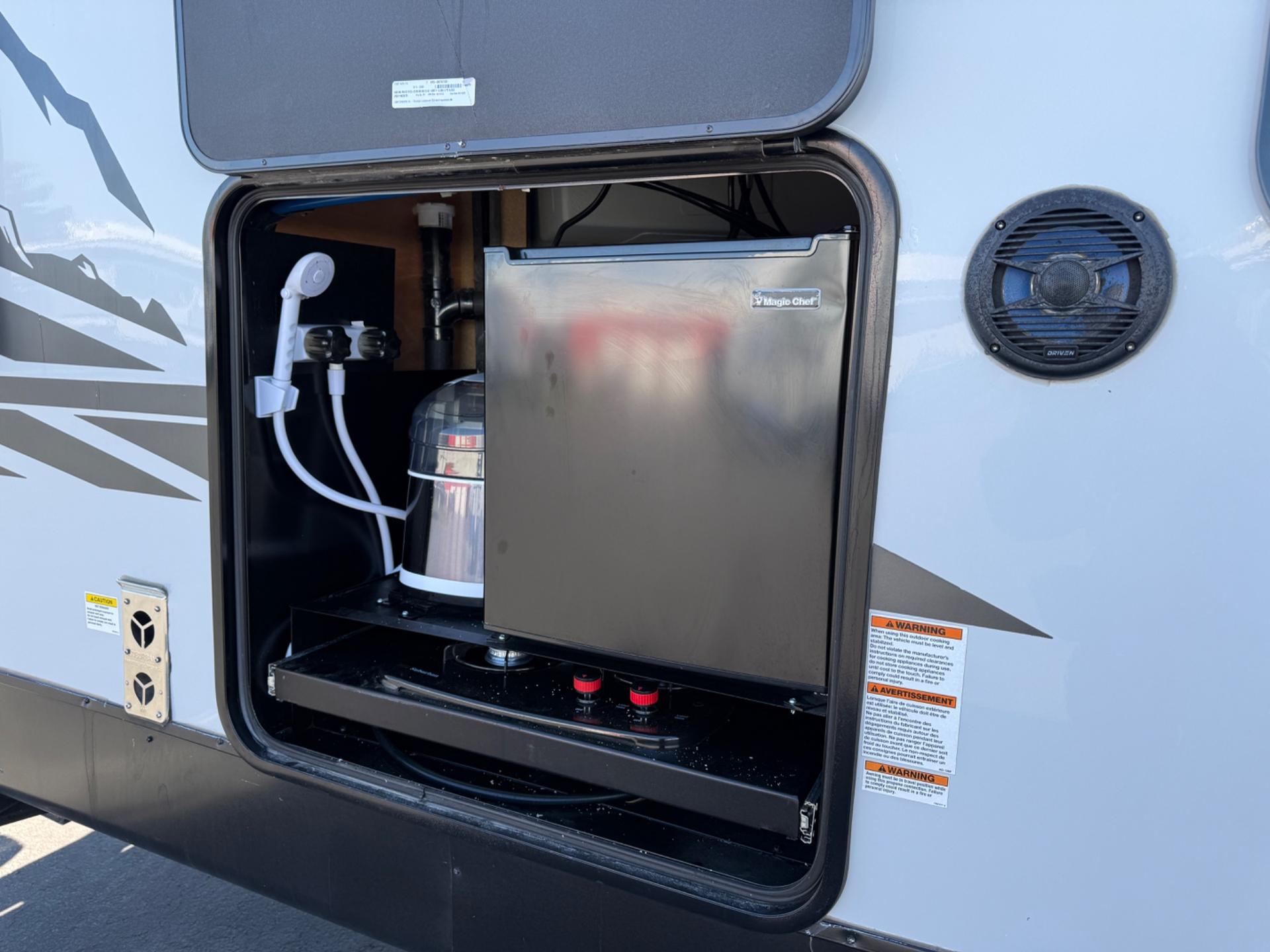 2022 Forest River 2022 Forest River Cherokee - thumbnail 6