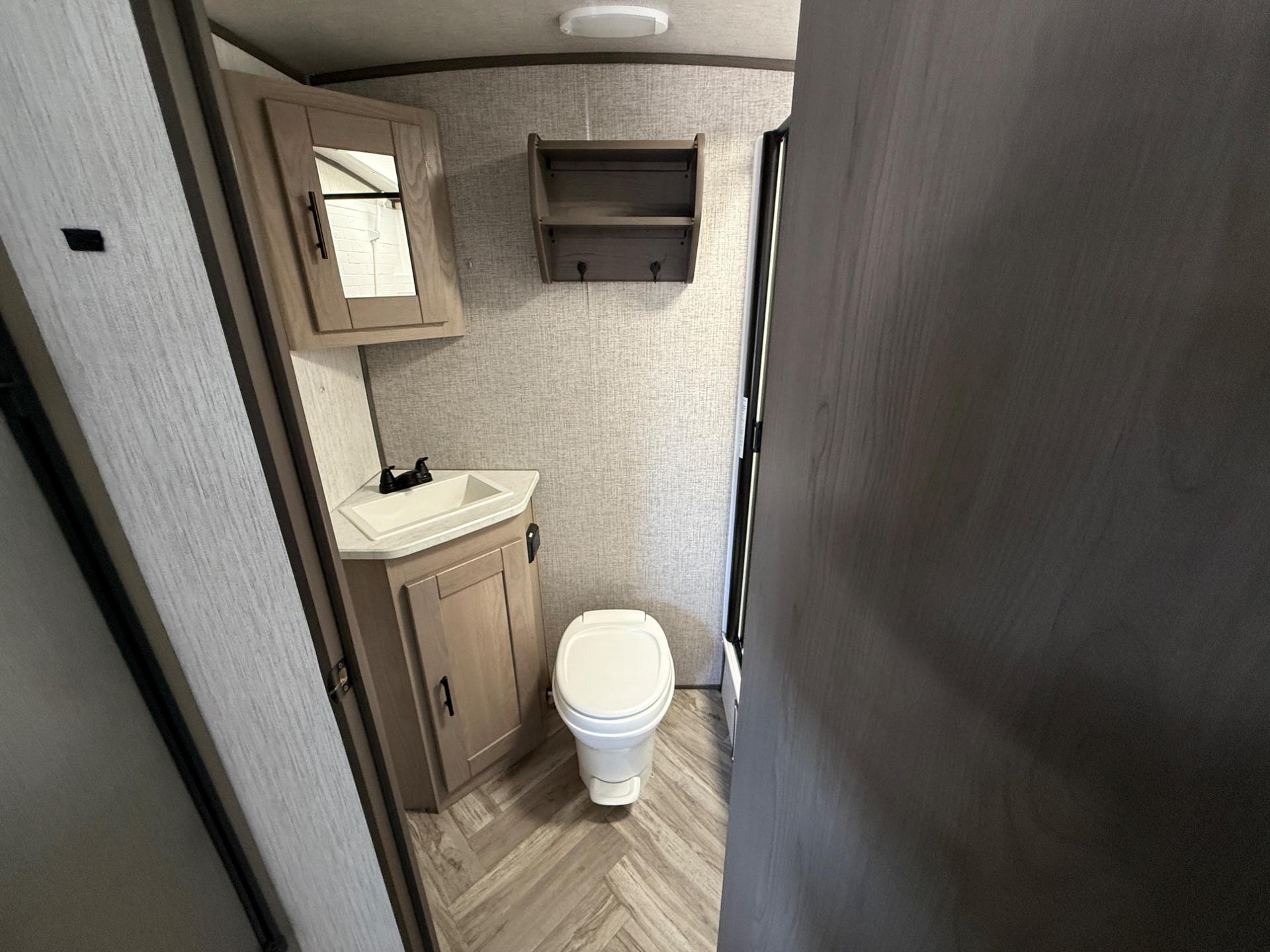 2021 Cruiser RV 2021 Cruiser RV Shadow Cruiser - thumbnail 14