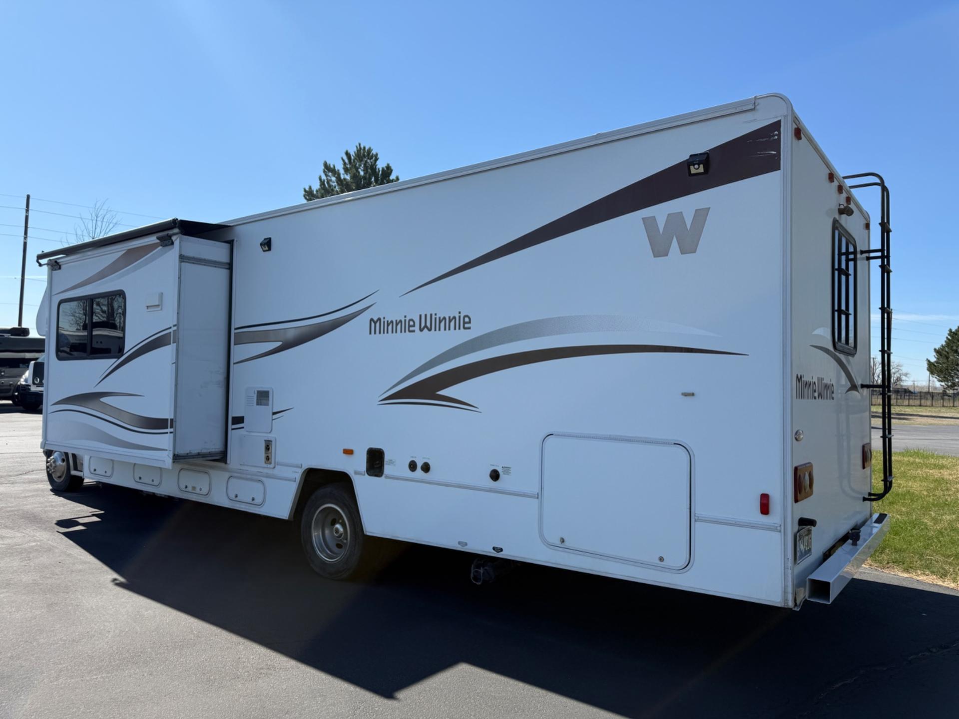 2013 Winnebago 2013 Winnebago Minnie Winnie - thumbnail 4
