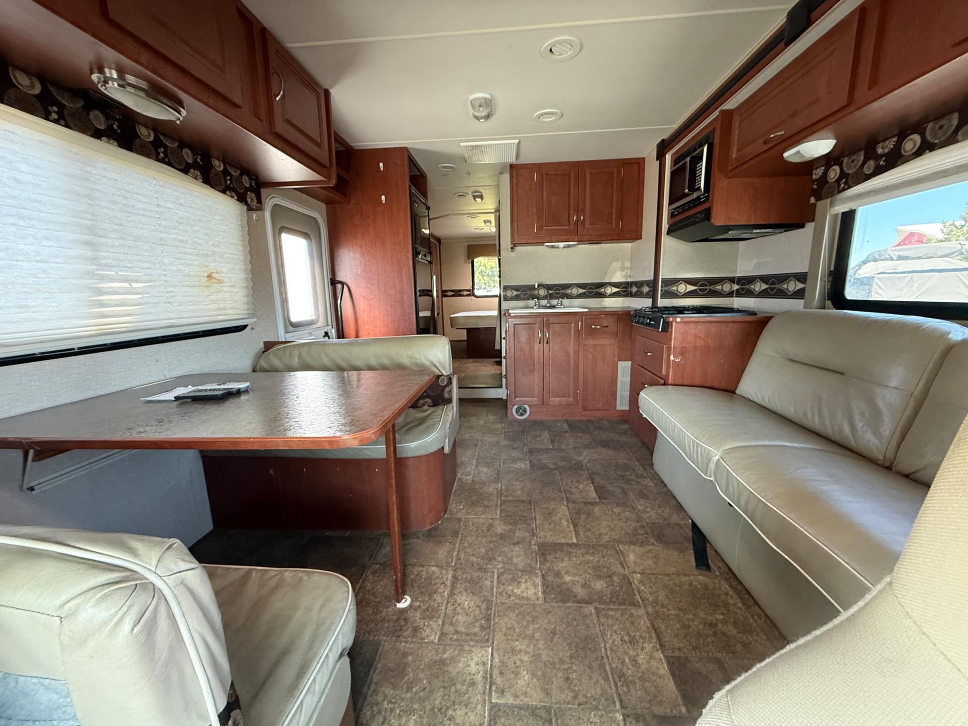 2013 Winnebago 2013 Winnebago Minnie Winnie - thumbnail 14