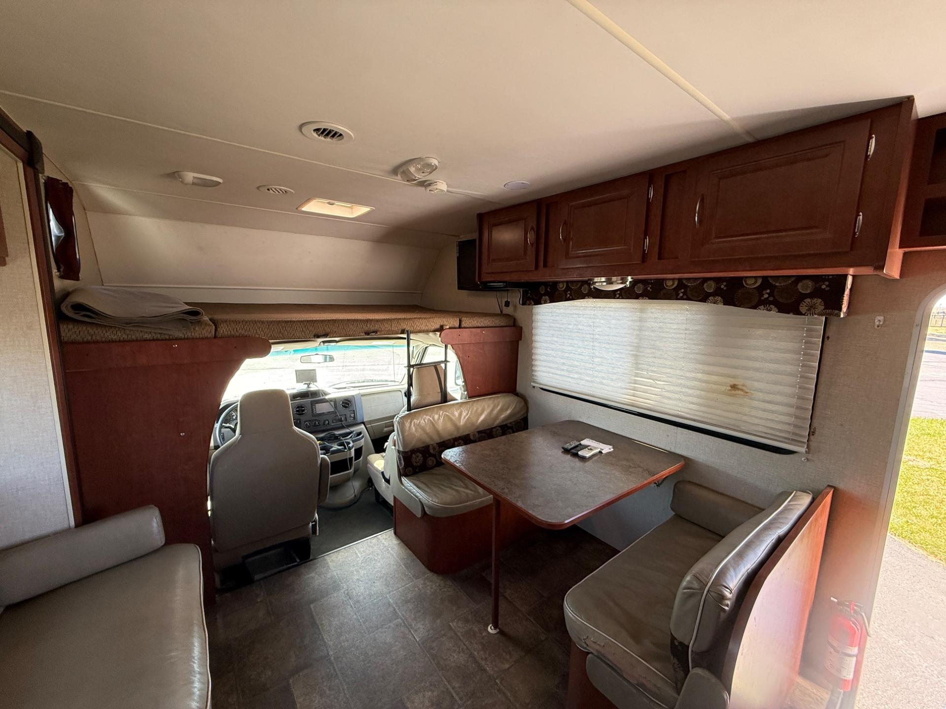 2013 Winnebago 2013 Winnebago Minnie Winnie - thumbnail 18