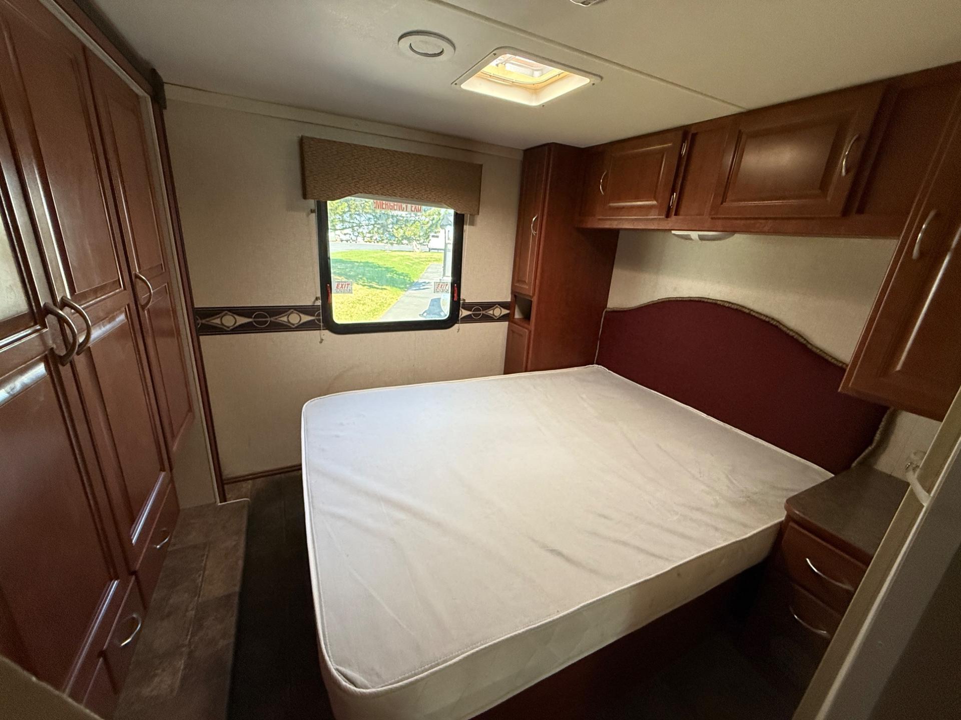 2013 Winnebago 2013 Winnebago Minnie Winnie - thumbnail 23