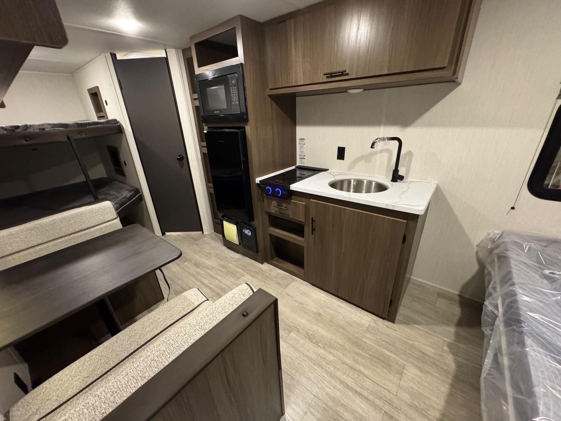 2026 Prime Time RV Avenger LT 17DBX