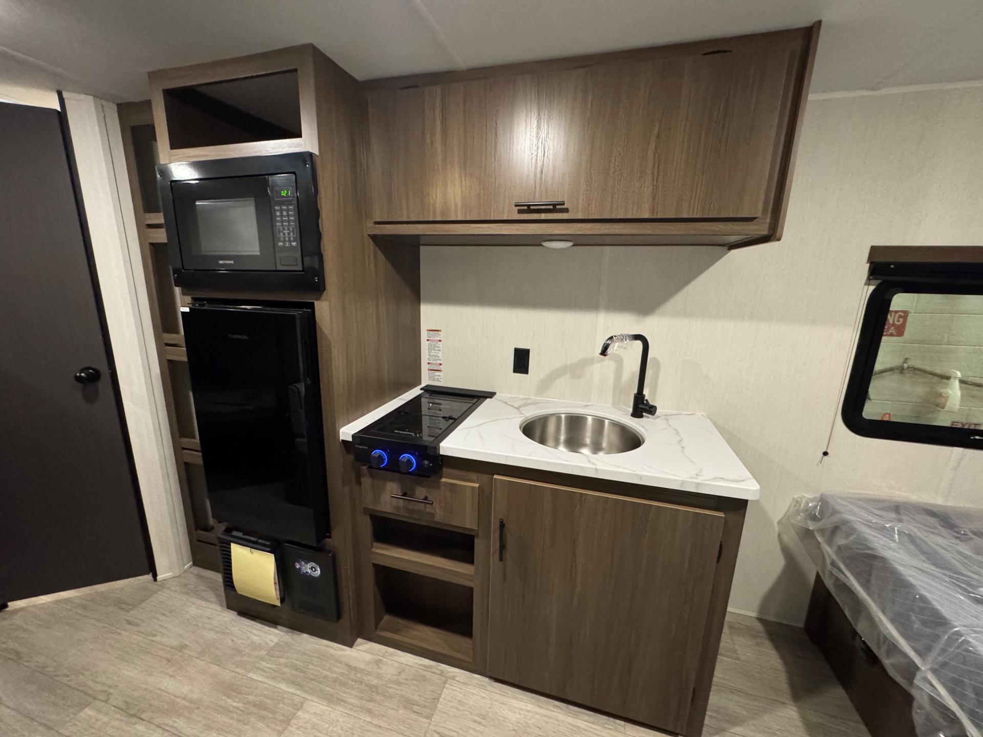 2026 Prime Time RV 2026 Prime Time RV Avenger LT - thumbnail 2