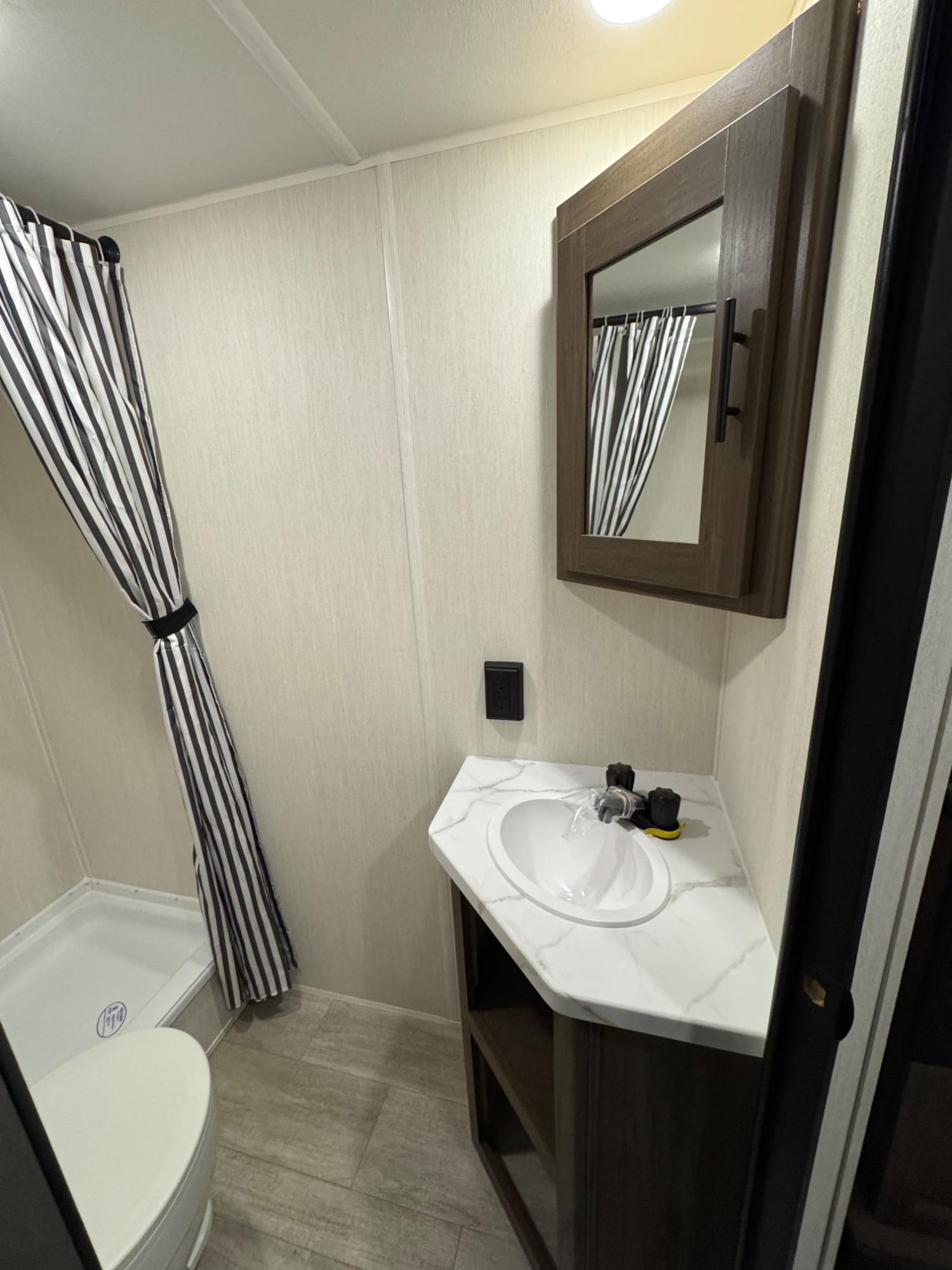 2026 Prime Time RV 2026 Prime Time RV Avenger LT - thumbnail 6