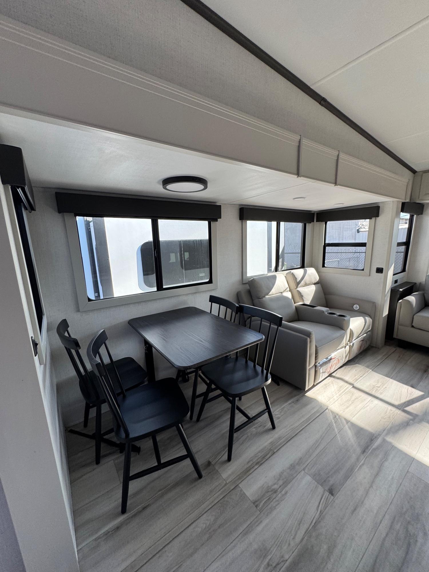 2026 Keystone RV 2026 Keystone RV Arcadia Super Lite - thumbnail 9