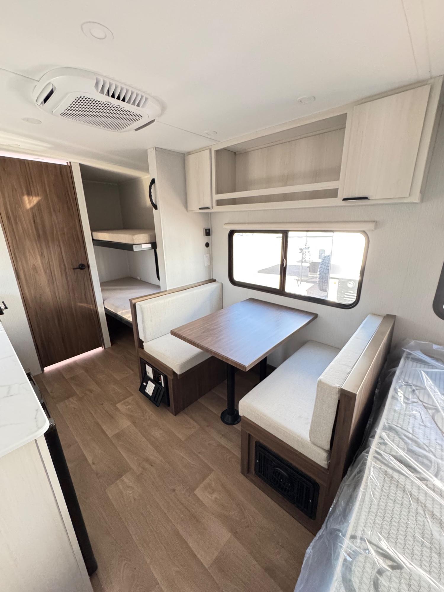 2026 Winnebago 2026 Winnebago Access - thumbnail 6