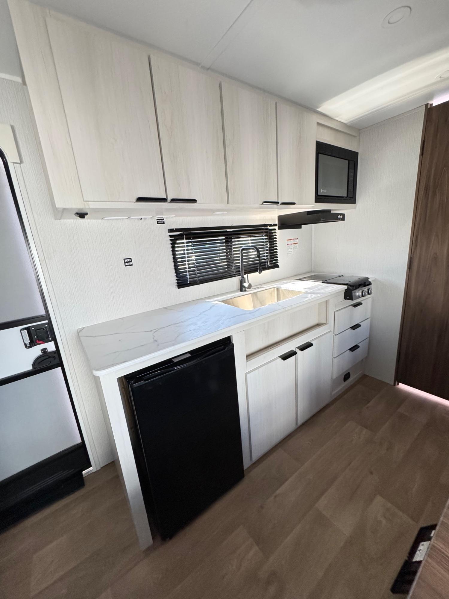 2026 Winnebago 2026 Winnebago Access - thumbnail 8