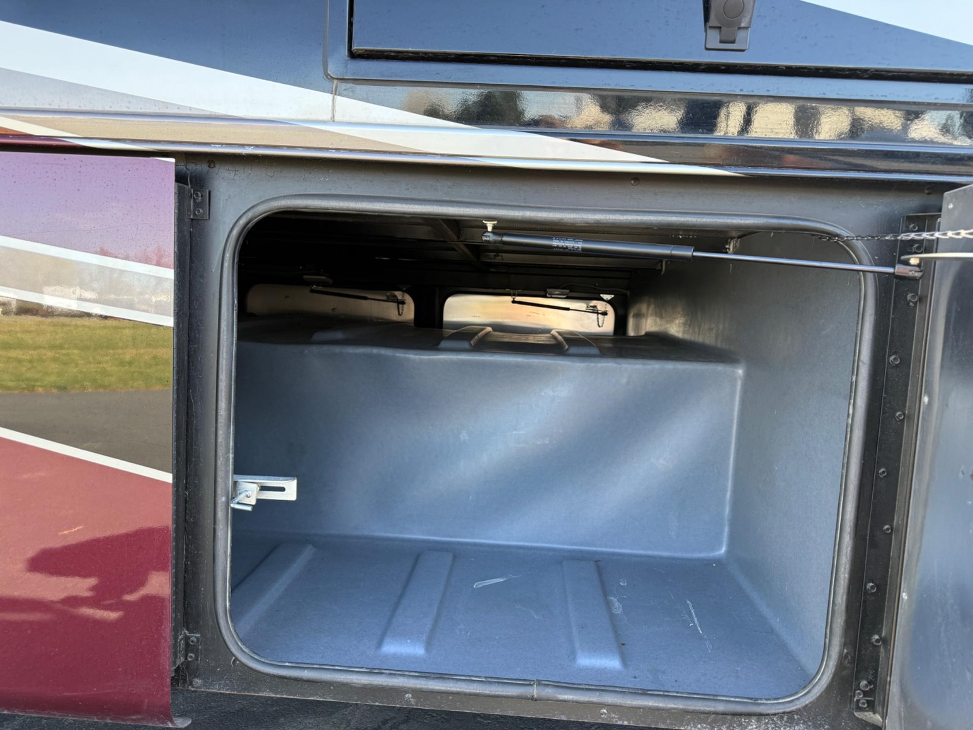 2019 Tiffin Motorhomes 2019 Tiffin Motorhomes Allegro Open Road - thumbnail 16
