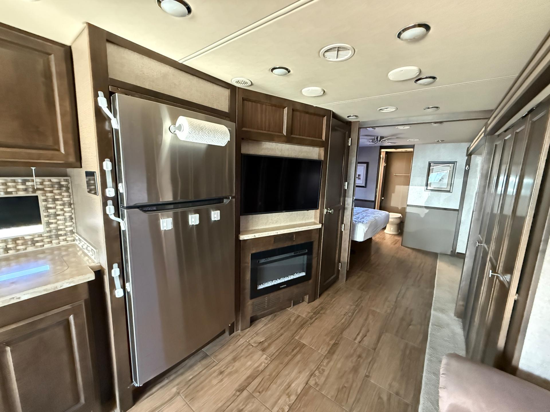2019 Tiffin Motorhomes 2019 Tiffin Motorhomes Allegro Open Road - thumbnail 27