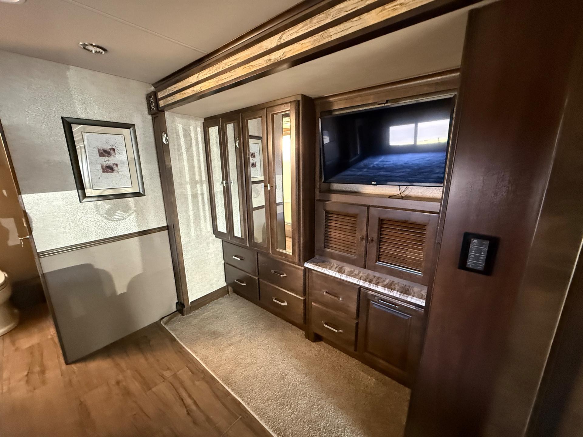 2019 Tiffin Motorhomes 2019 Tiffin Motorhomes Allegro Open Road - thumbnail 34