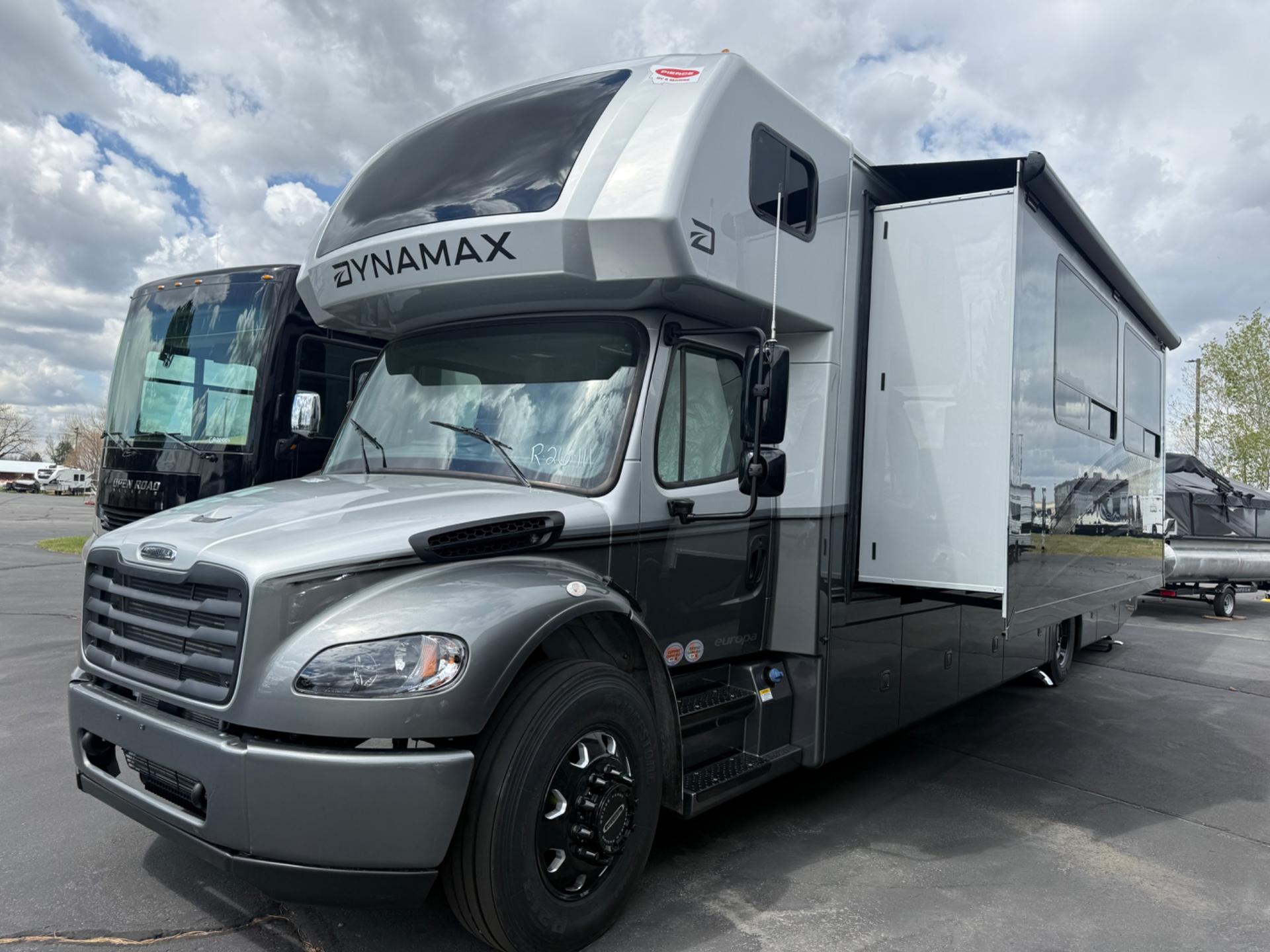 2026 Dynamax Europa S 37CA