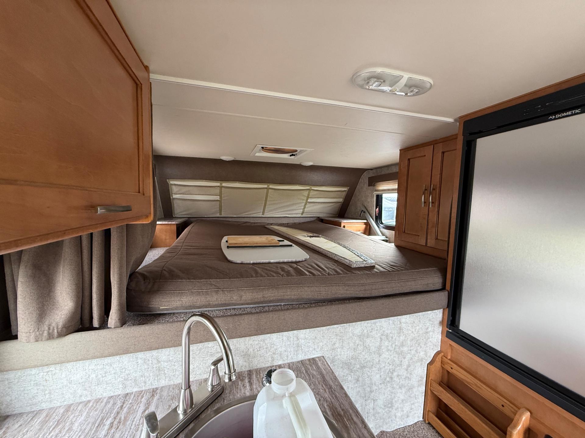 2019 Adventurer 2019 Adventurer Campers - thumbnail 10