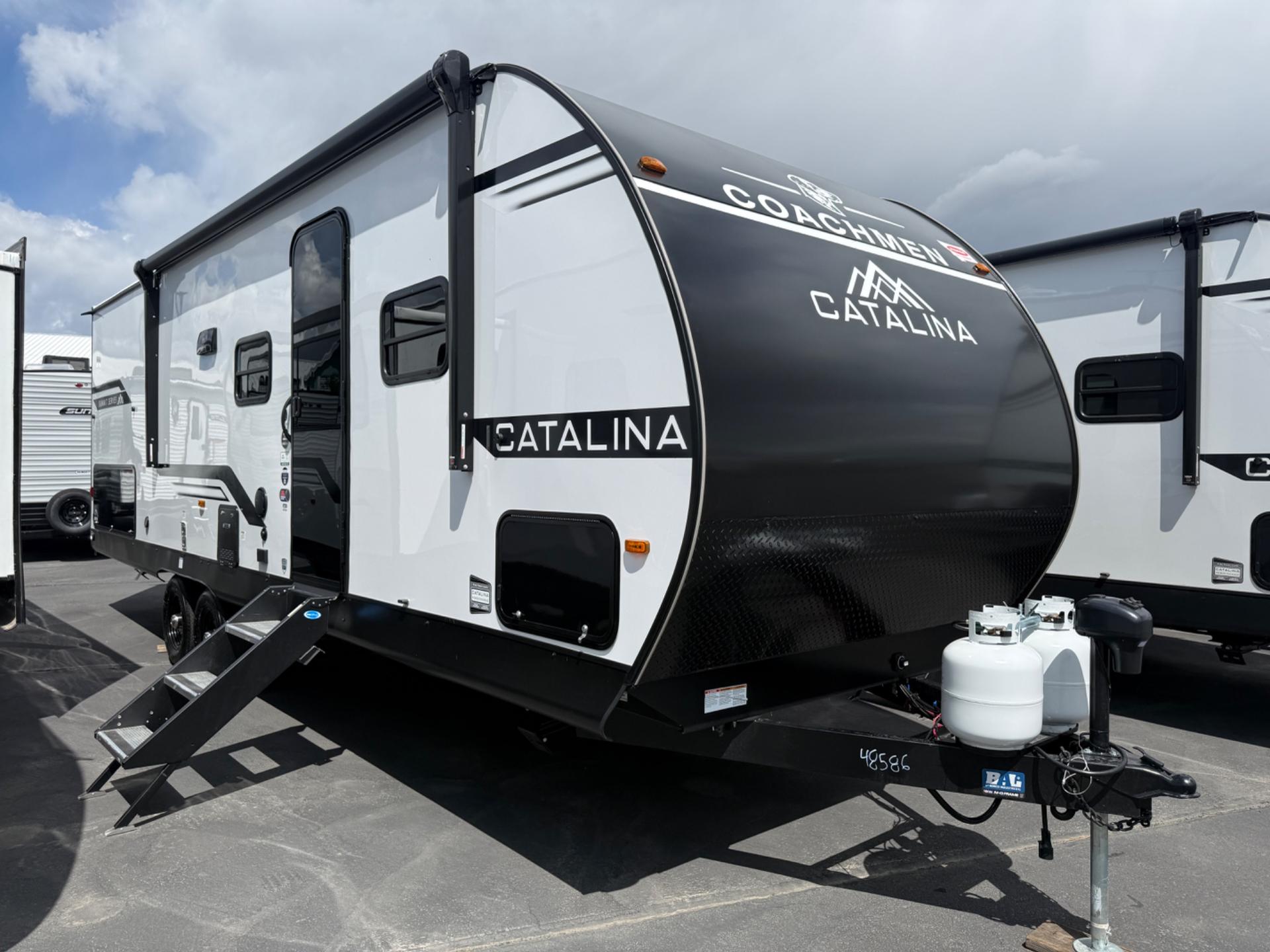 2026 Coachmen 2026 Coachmen Catalina Summit Series 8 - thumbnail 3