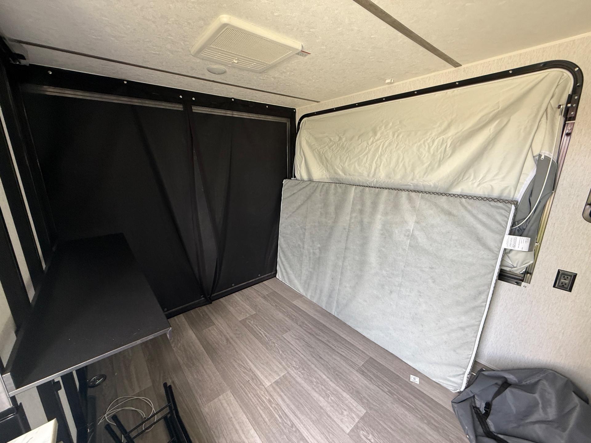 2026 Sunset Park RV 2026 Sunset Park RV Sun Lite Toy Hauler - thumbnail 7
