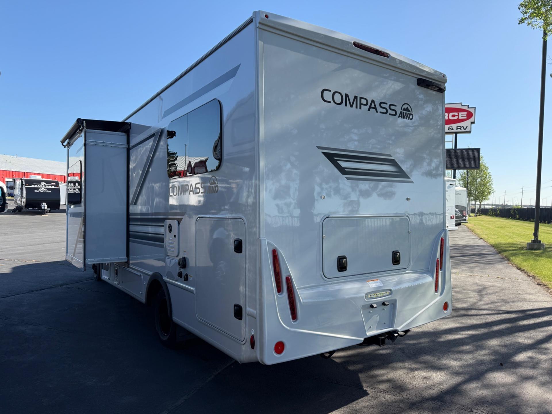 2027 Thor Motor Coach 2027 Thor Motor Coach Compass AWD - thumbnail 5