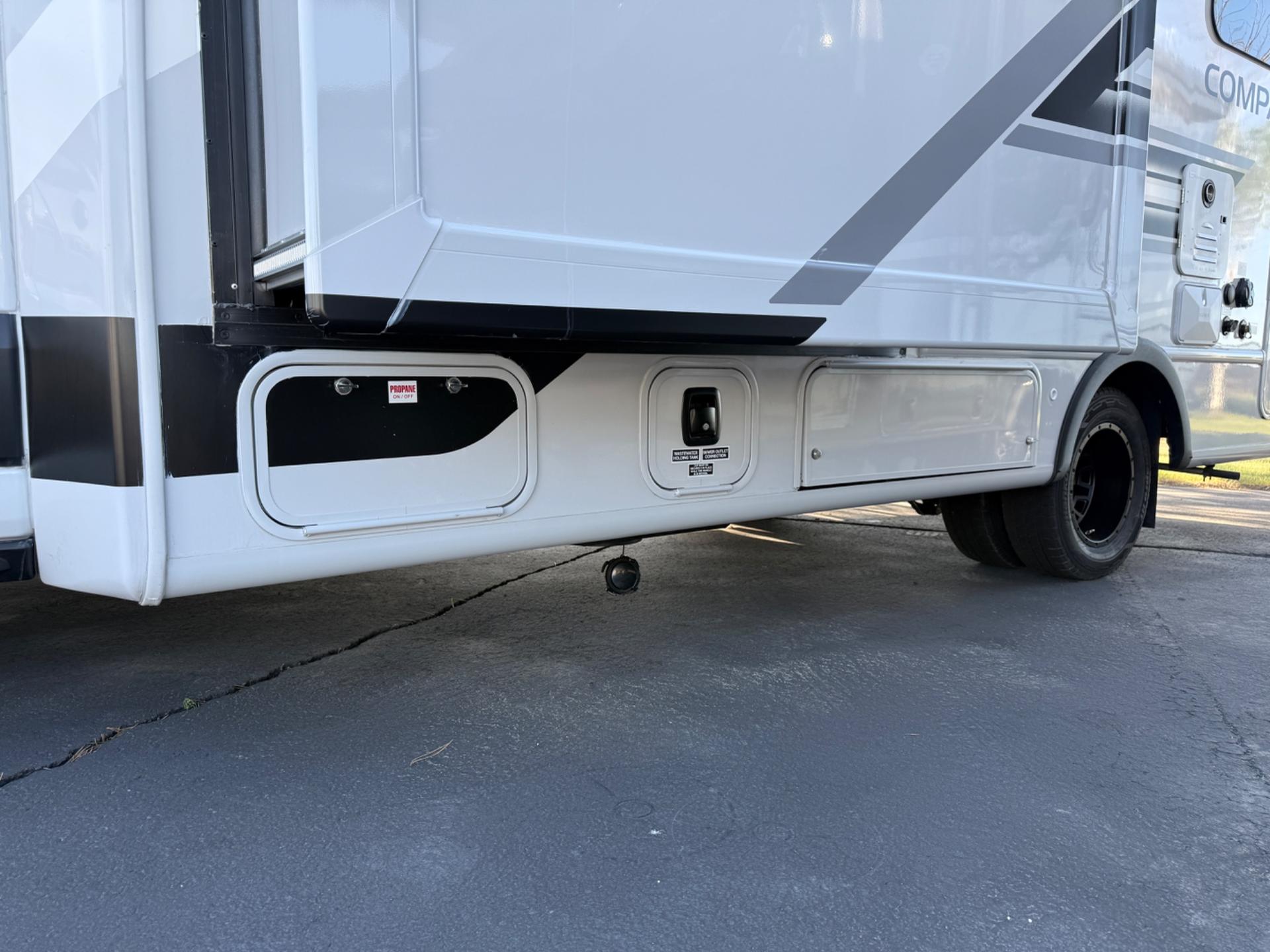 2027 Thor Motor Coach 2027 Thor Motor Coach Compass AWD - thumbnail 16