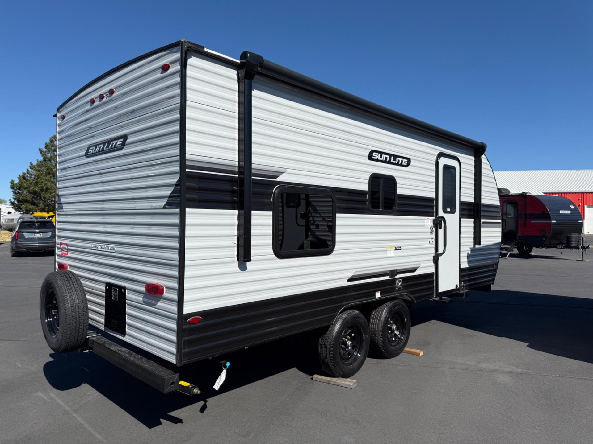 2026 Sunset Park RV 2026 Sunset Park RV Sunlite - thumbnail 4