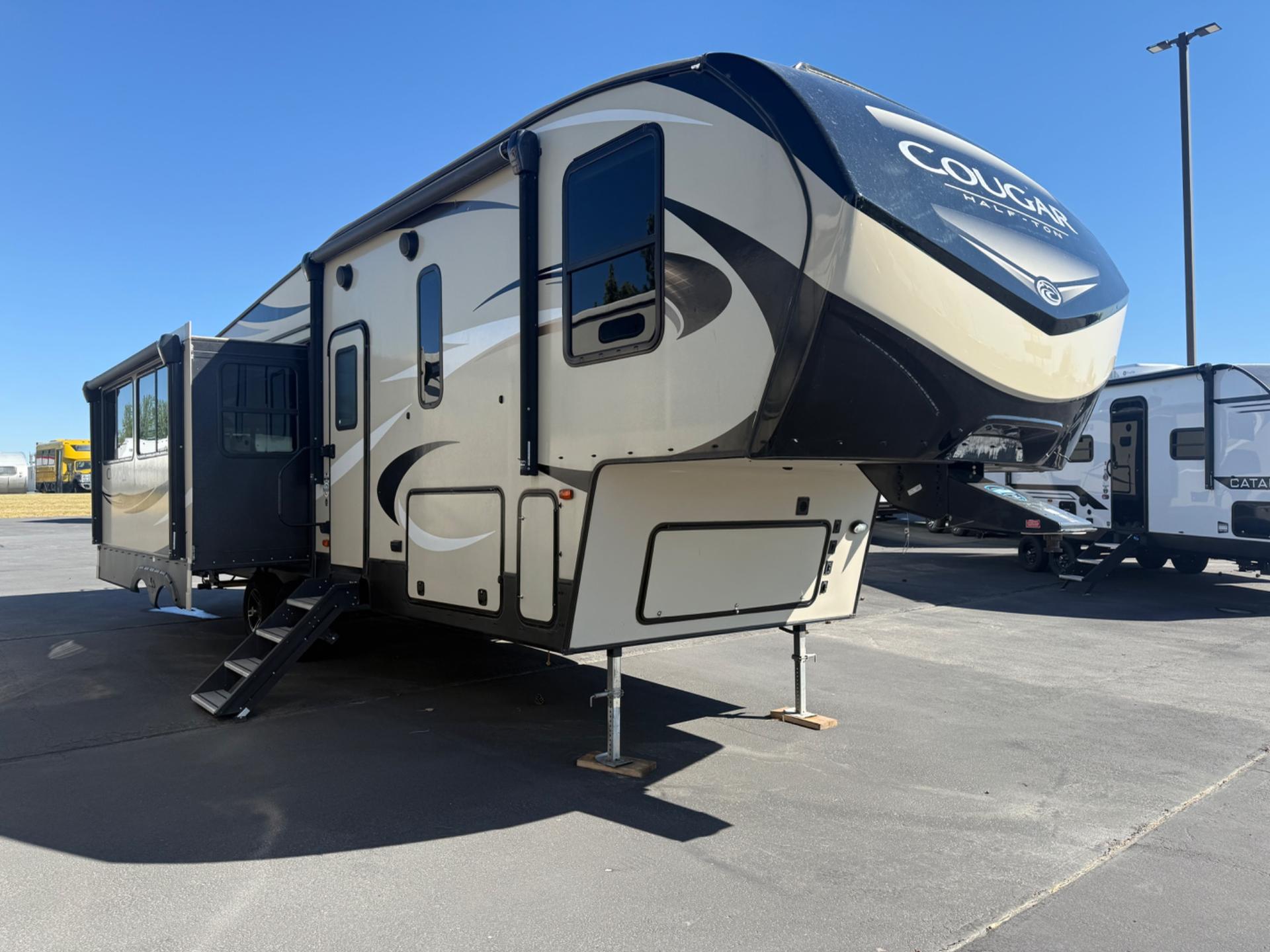 2019 Keystone Cougar 30RLS