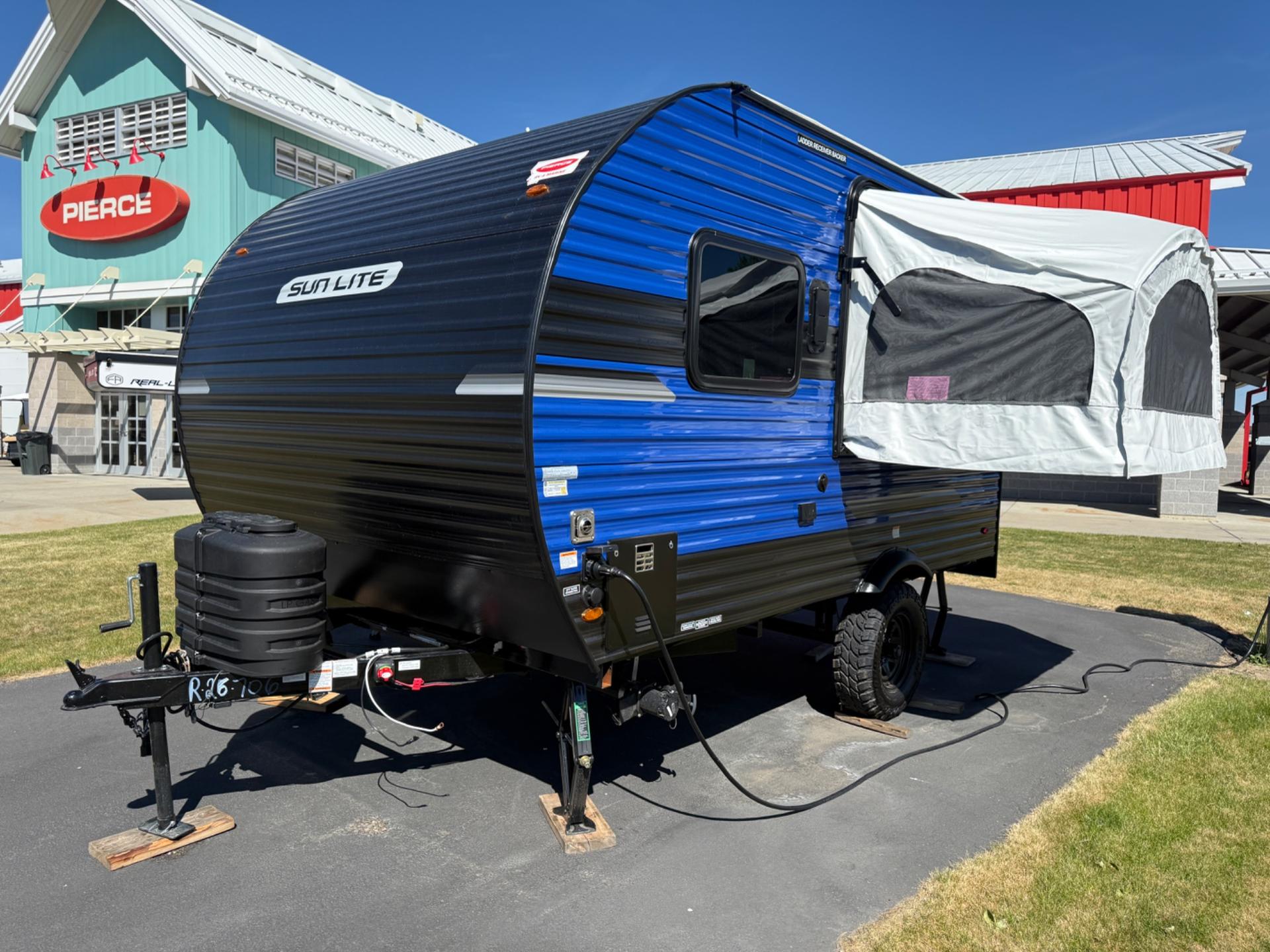 2026 Sunset Park RV 2026 Sunset Park RV Sun Lite Toy Hauler - thumbnail 8