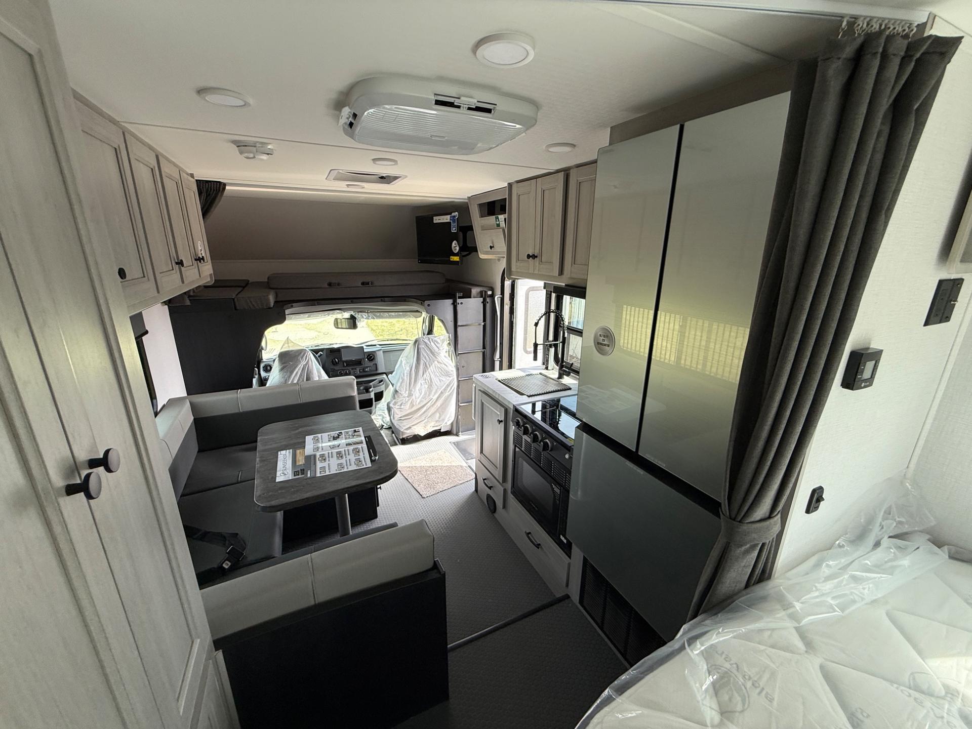 2027 Forest River 2027 Forest River Sunseeker - thumbnail 23
