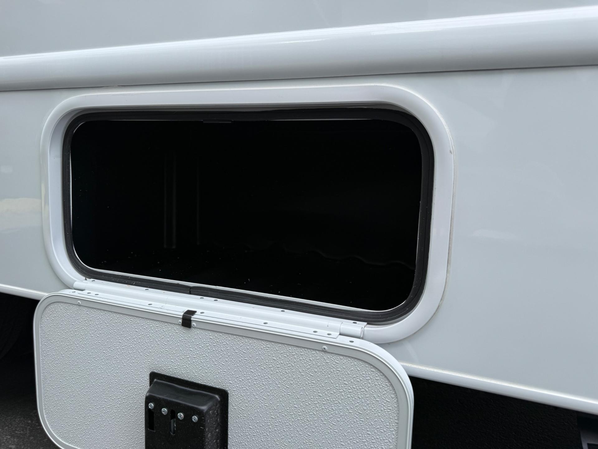 2026 Thor Motor Coach 2026 Thor Motor Coach Chateau - thumbnail 6