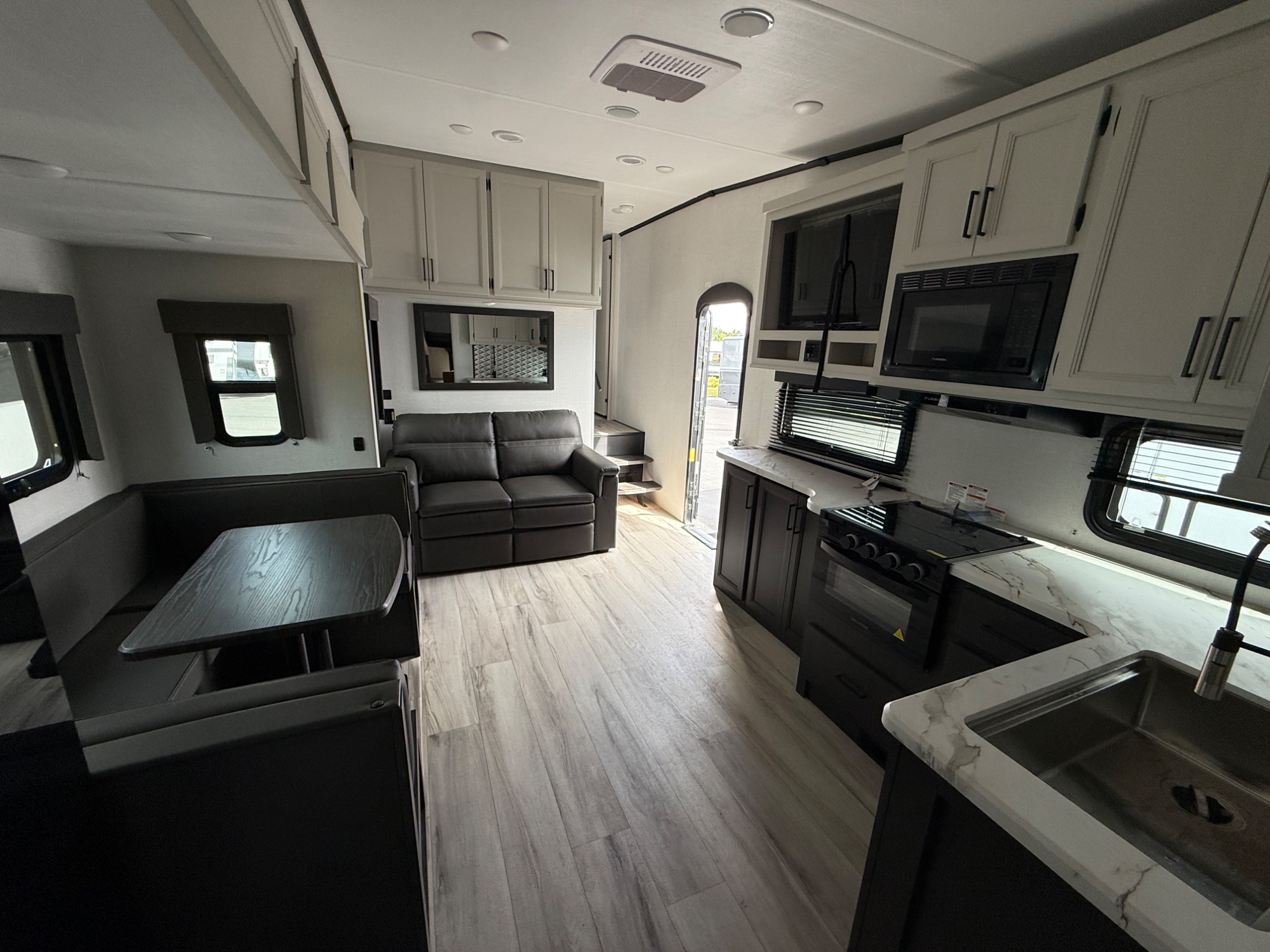 2026 Keystone RV 2026 Keystone RV Arcadia Select - thumbnail 13
