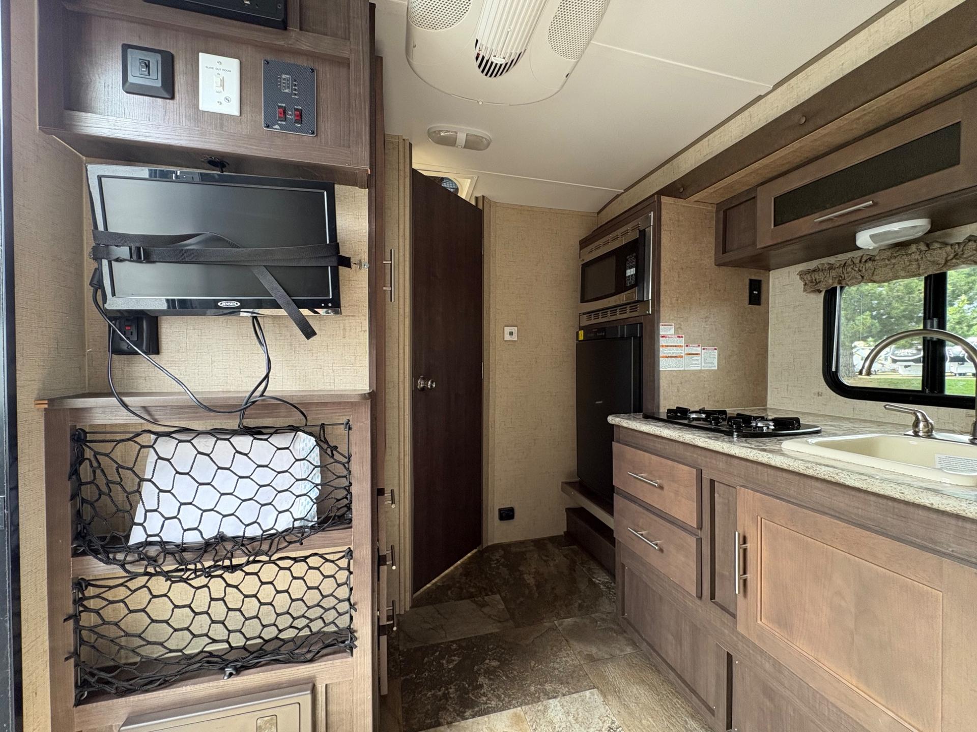 2016 Forest River RV 2016 Forest River RV R-Pod - thumbnail 10