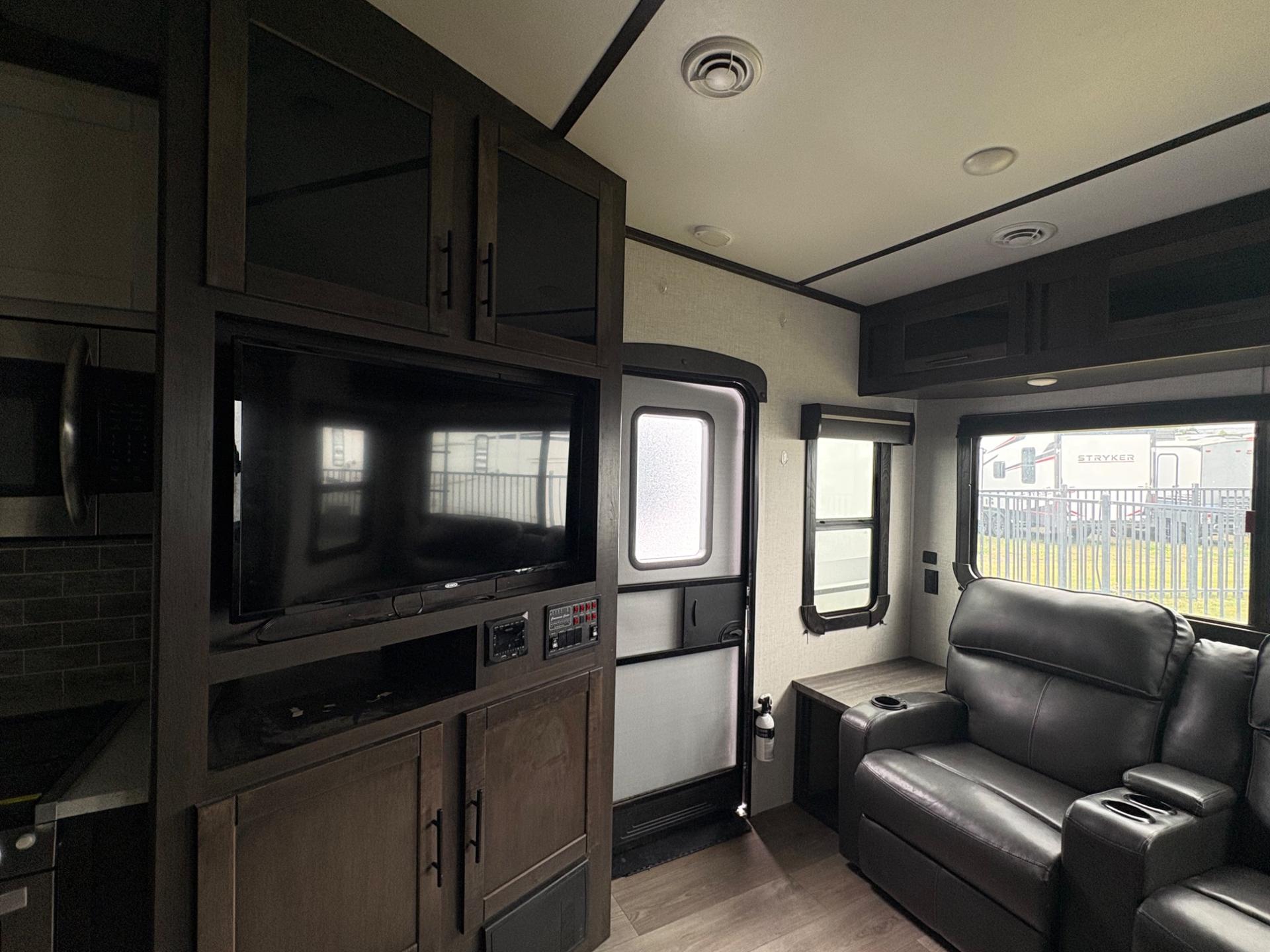 2021 CrossRoads RV 2021 CrossRoads RV Cruiser - thumbnail 11