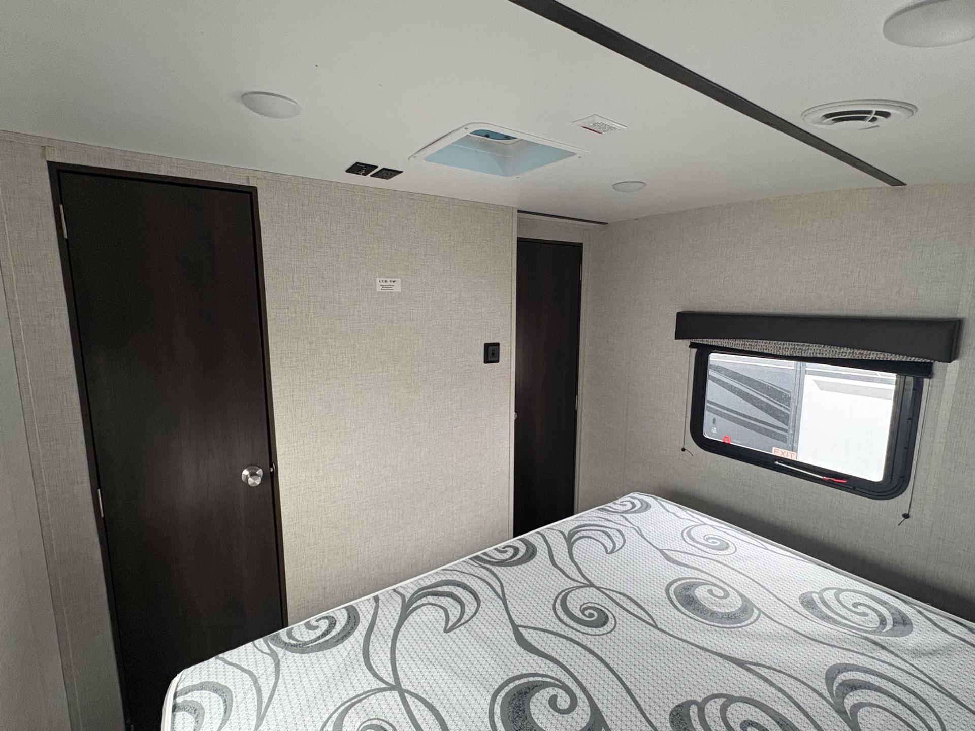 2021 CrossRoads RV 2021 CrossRoads RV Cruiser - thumbnail 18