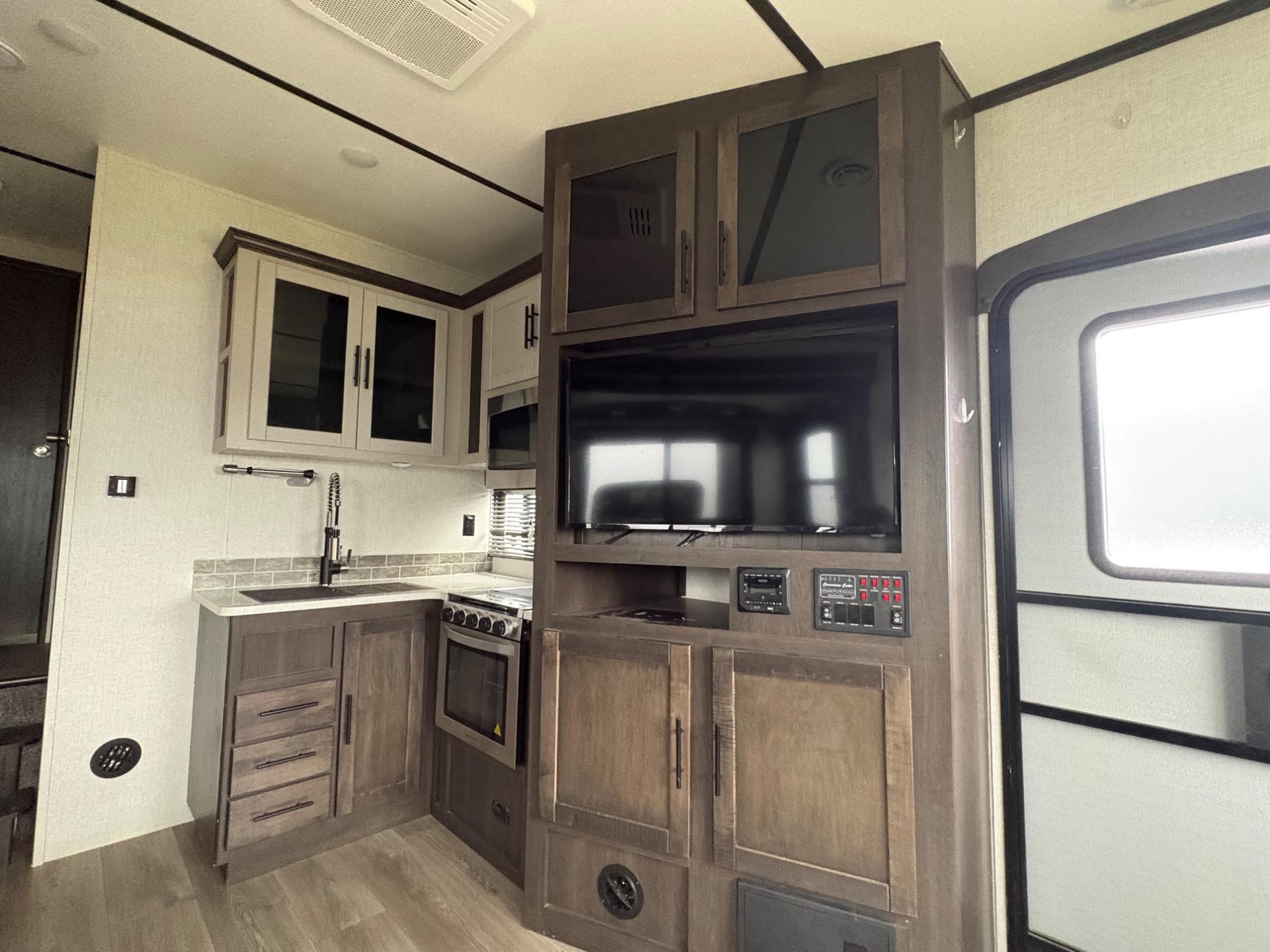 2021 CrossRoads RV 2021 CrossRoads RV Cruiser - thumbnail 19