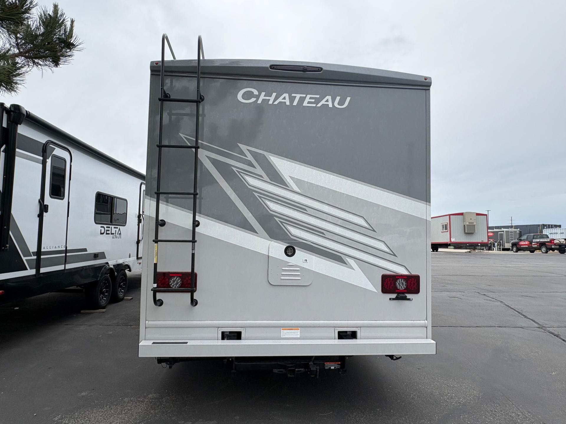 2027 Thor Motor Coach 2027 Thor Motor Coach Chateau - thumbnail 4