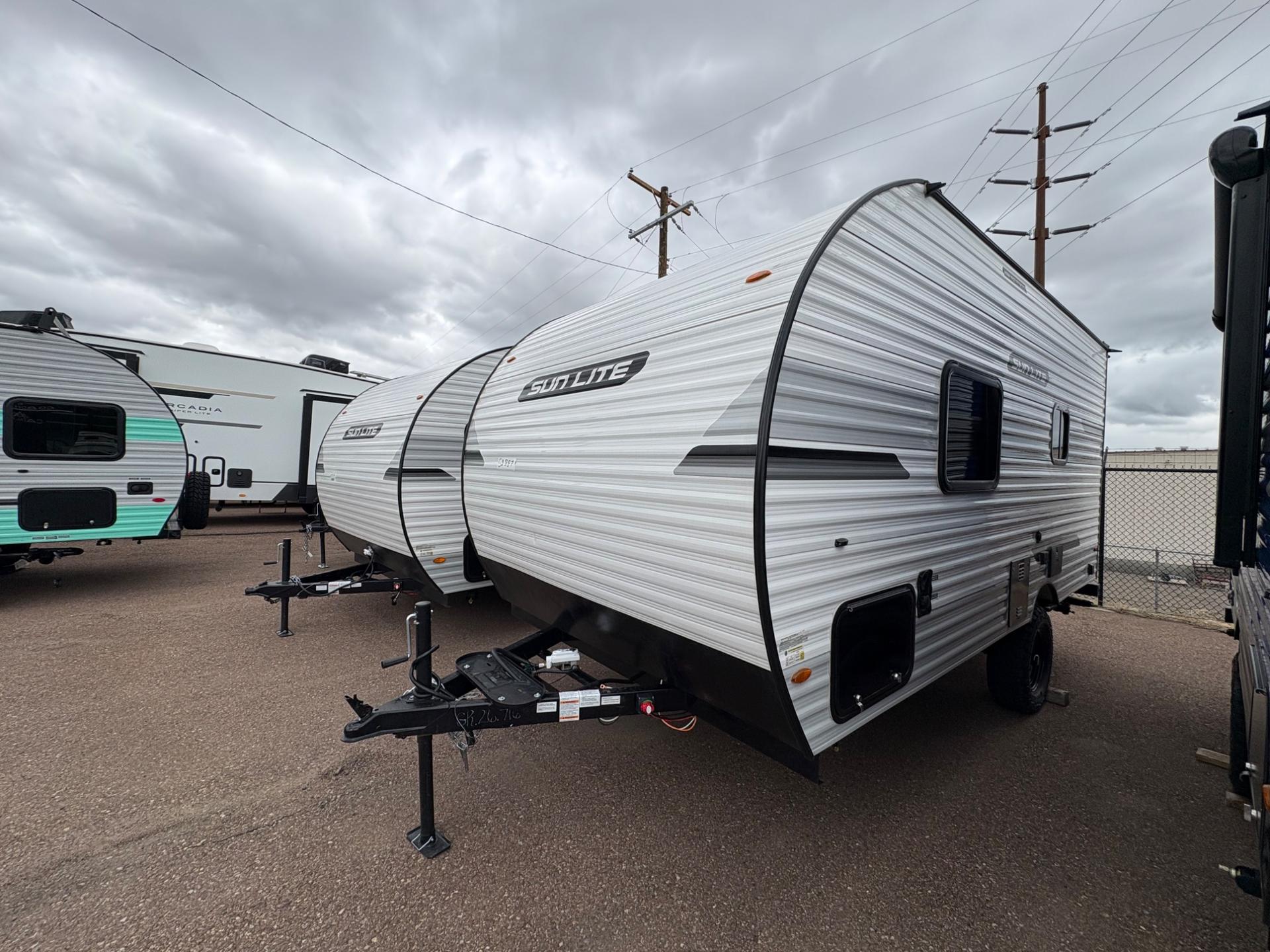 2026 Sunset Park RV Sunlite 18RD