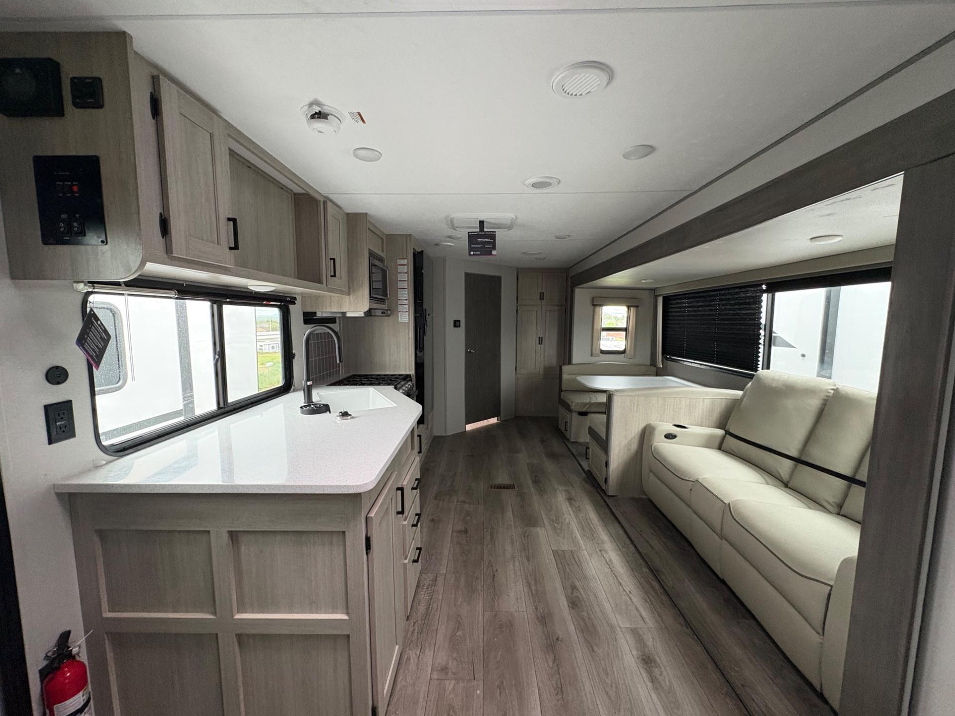2026 Coachmen 2026 Coachmen Catalina Legacy Edition - thumbnail 11