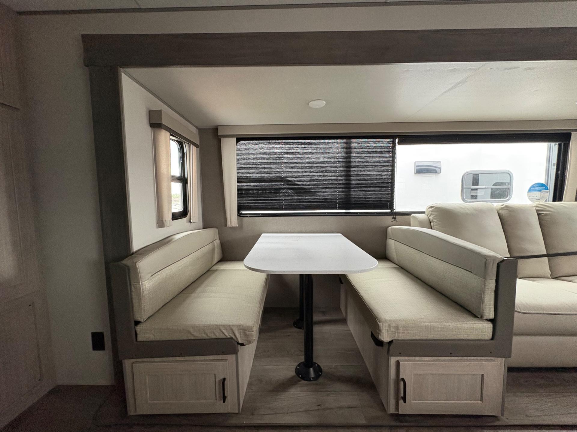 2026 Coachmen 2026 Coachmen Catalina Legacy Edition - thumbnail 18