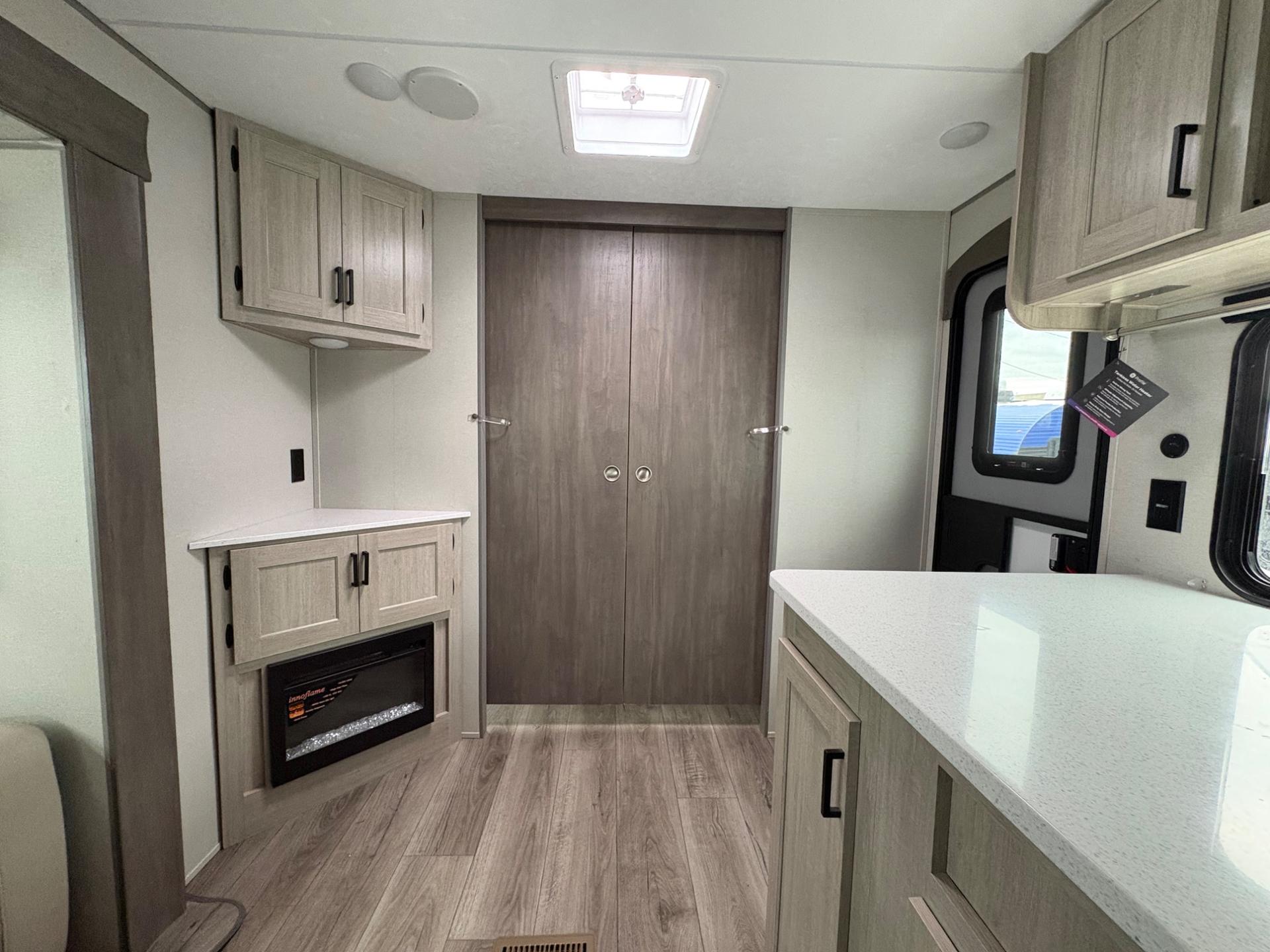2026 Coachmen 2026 Coachmen Catalina Legacy Edition - thumbnail 22