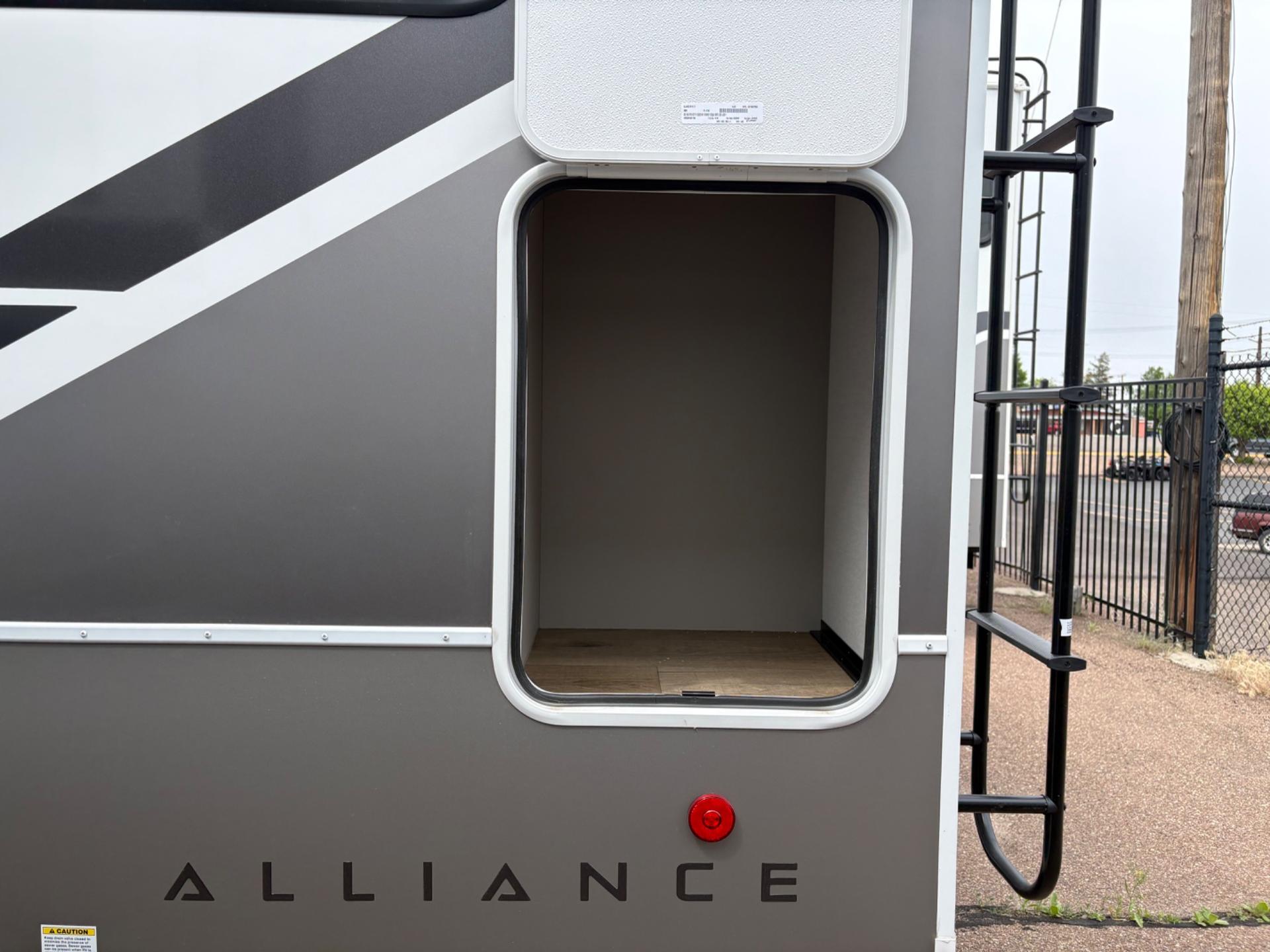 2026 Alliance RV 2026 Alliance RV Paradigm - thumbnail 13
