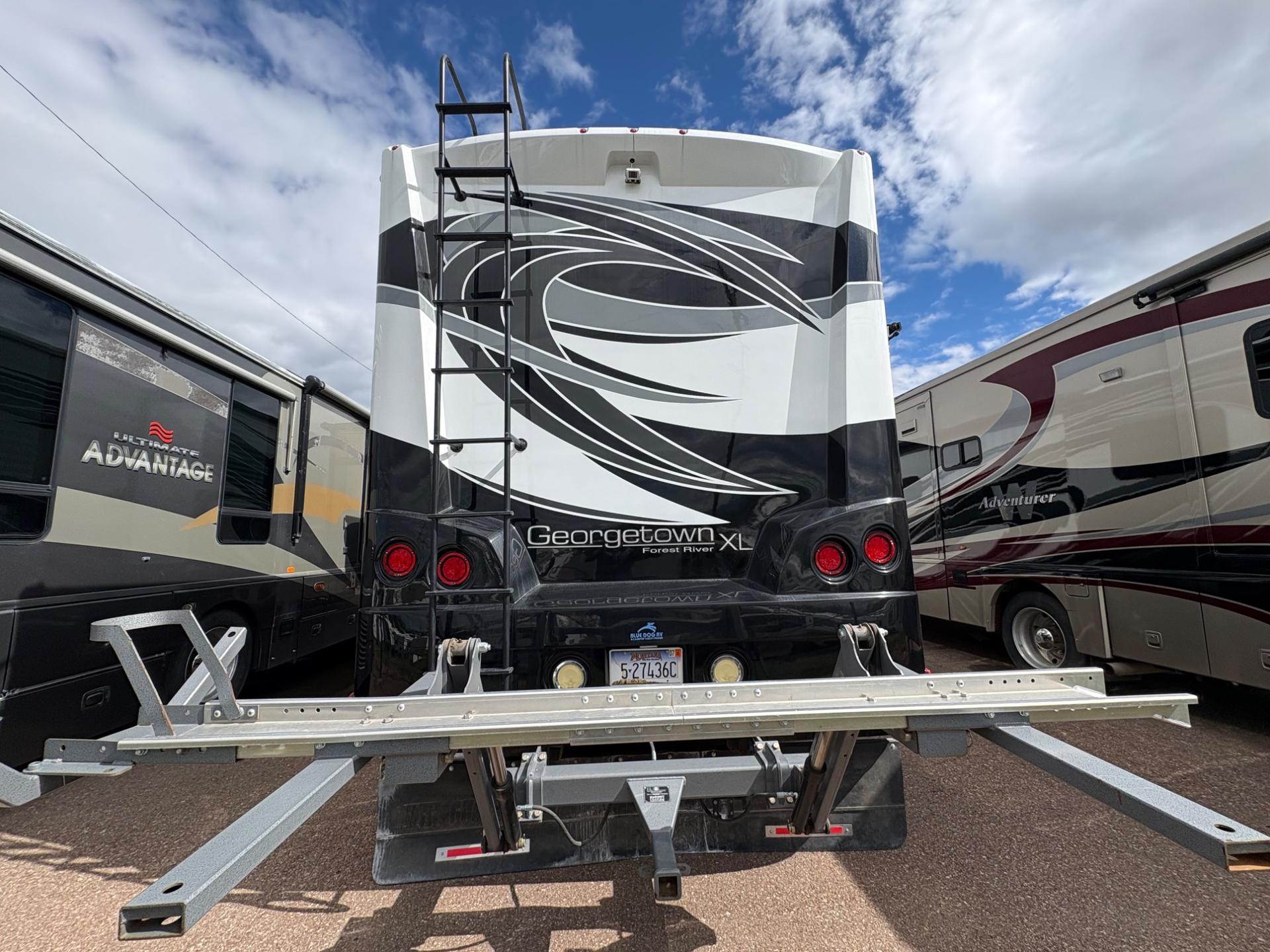 2017 Forest River RV 2017 Forest River RV Georgetown XL - thumbnail 3