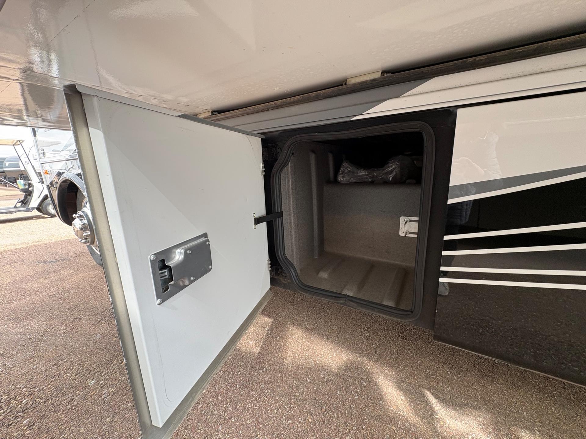 2017 Forest River RV 2017 Forest River RV Georgetown XL - thumbnail 8