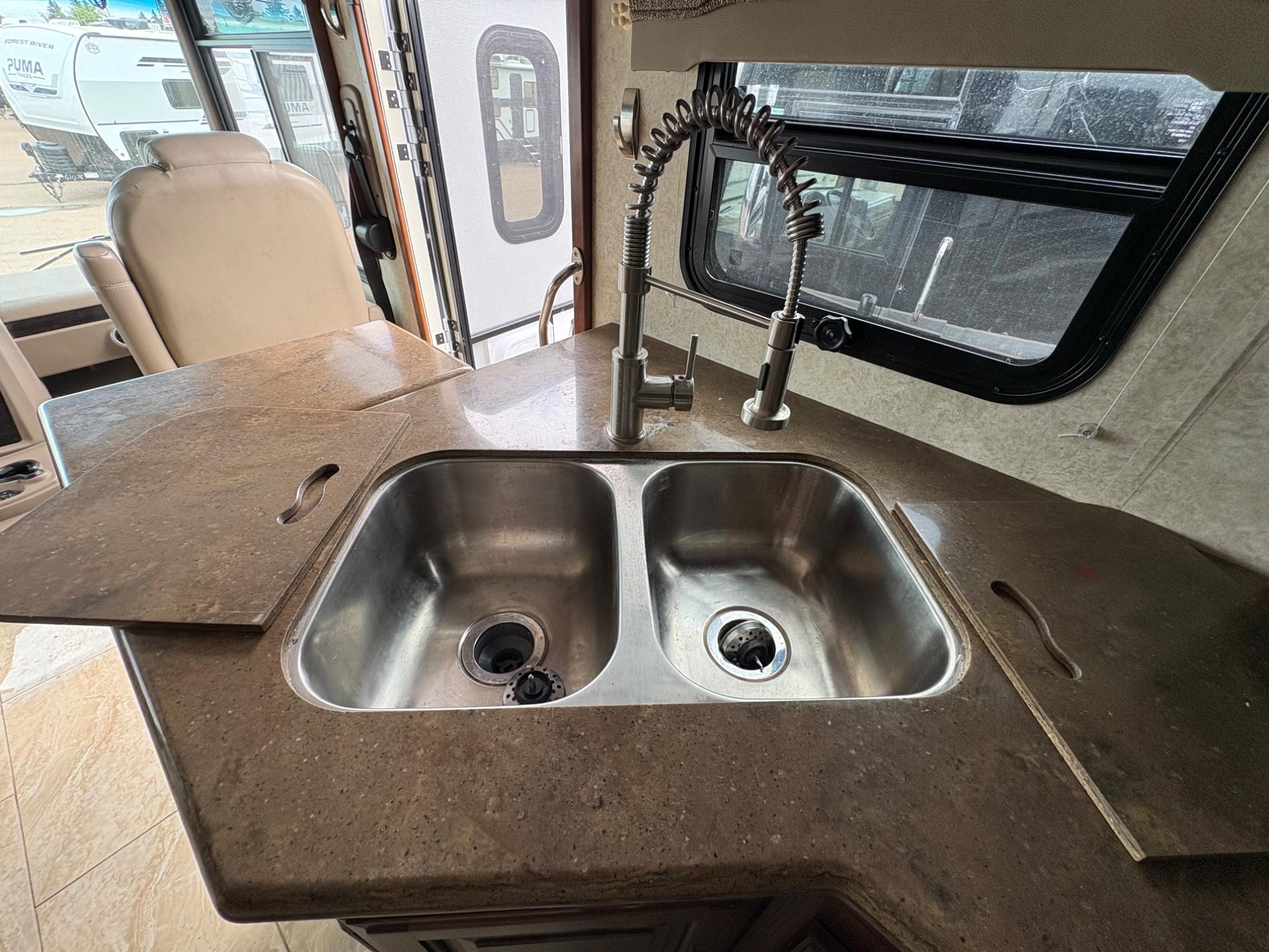 2017 Forest River RV 2017 Forest River RV Georgetown XL - thumbnail 39
