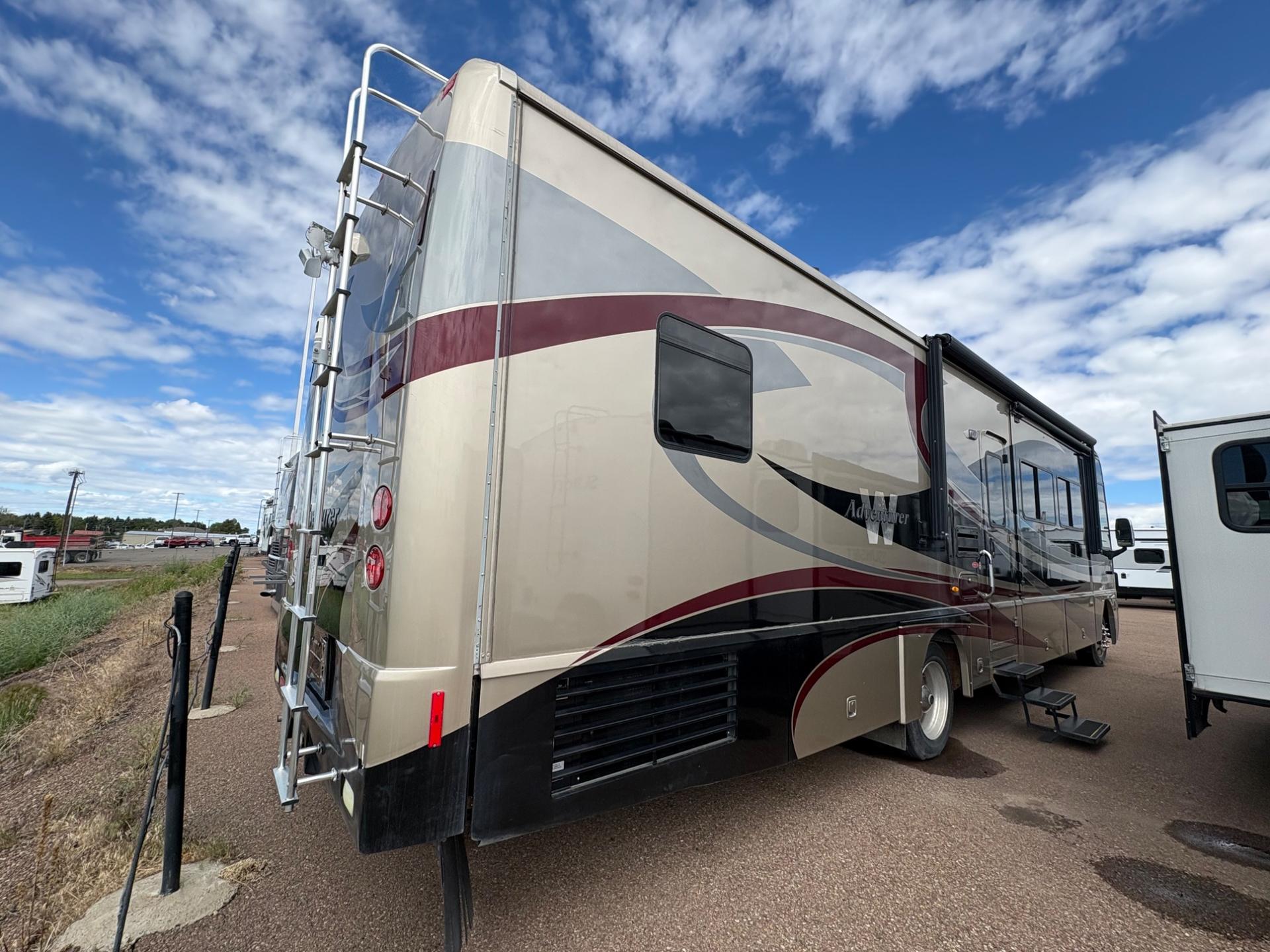 2004 Winnebago 2004 Winnebago Ultimate Advantage - thumbnail 4