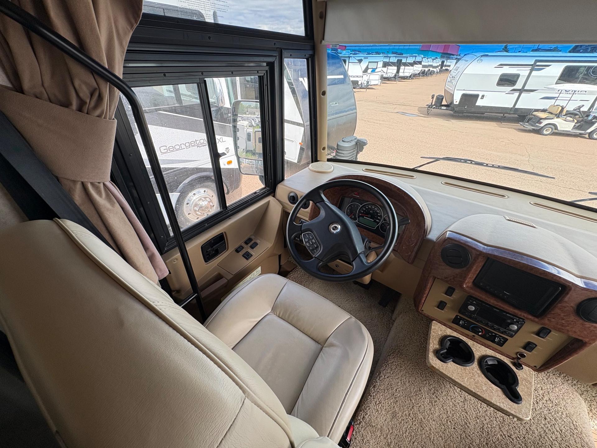 2004 Winnebago 2004 Winnebago Ultimate Advantage - thumbnail 19
