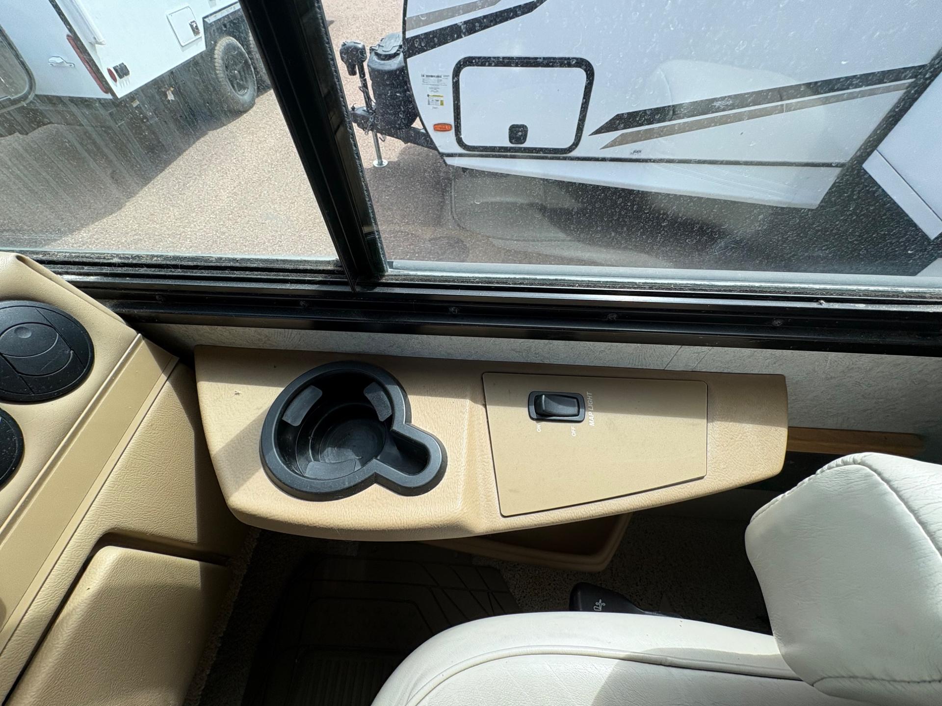 2004 Winnebago 2004 Winnebago Ultimate Advantage - thumbnail 25