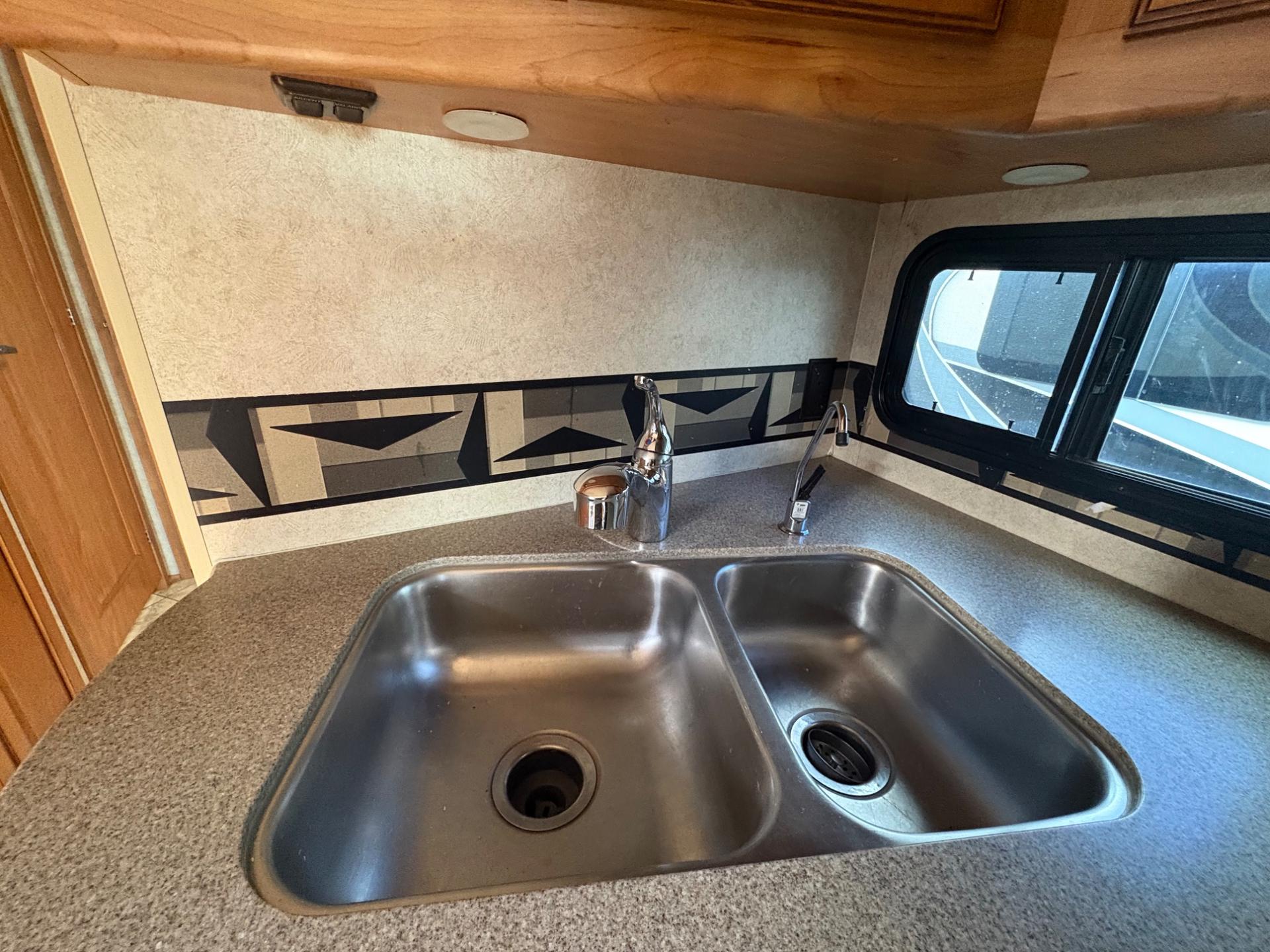 2004 Winnebago 2004 Winnebago Ultimate Advantage - thumbnail 34